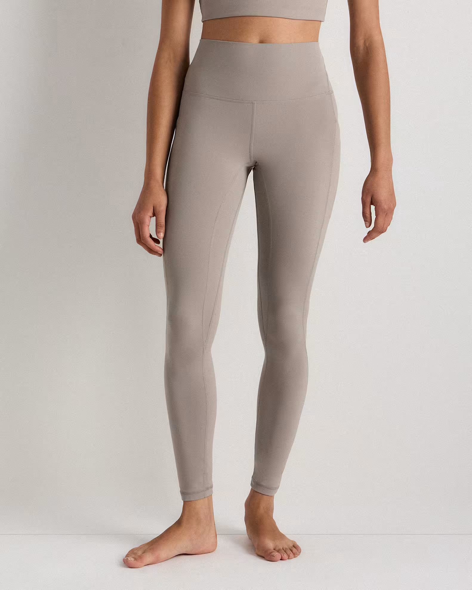 Ultra-Form High-Rise Pocket Legging | Quince