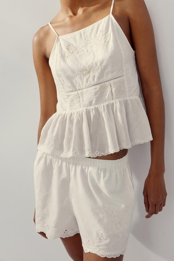 EMBROIDERED FLOWER TIE TOP | Zara US