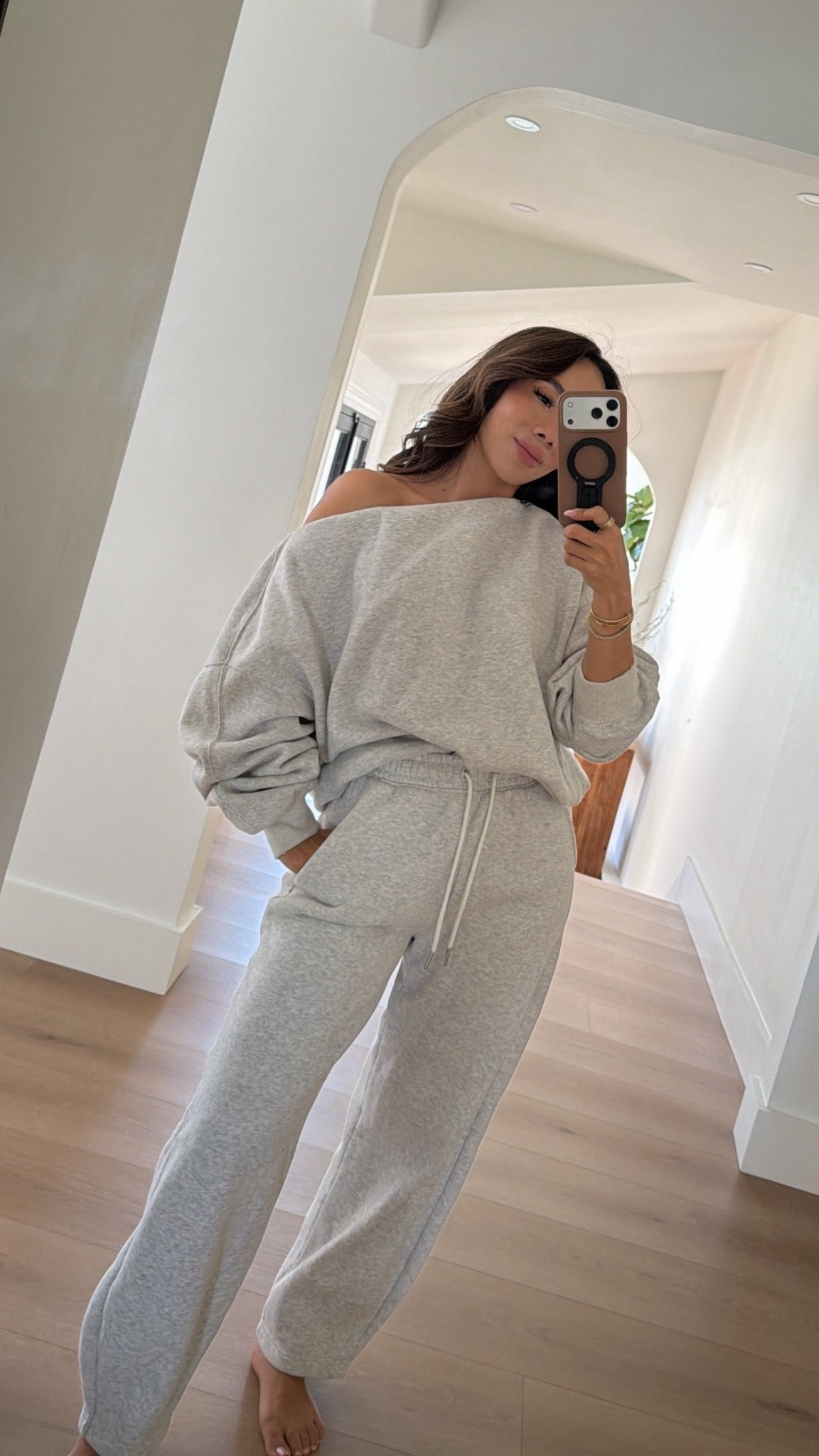 Comfy outfit of the day 
XS both 

#LTKHome #LTKootd #LTKdayinmylife