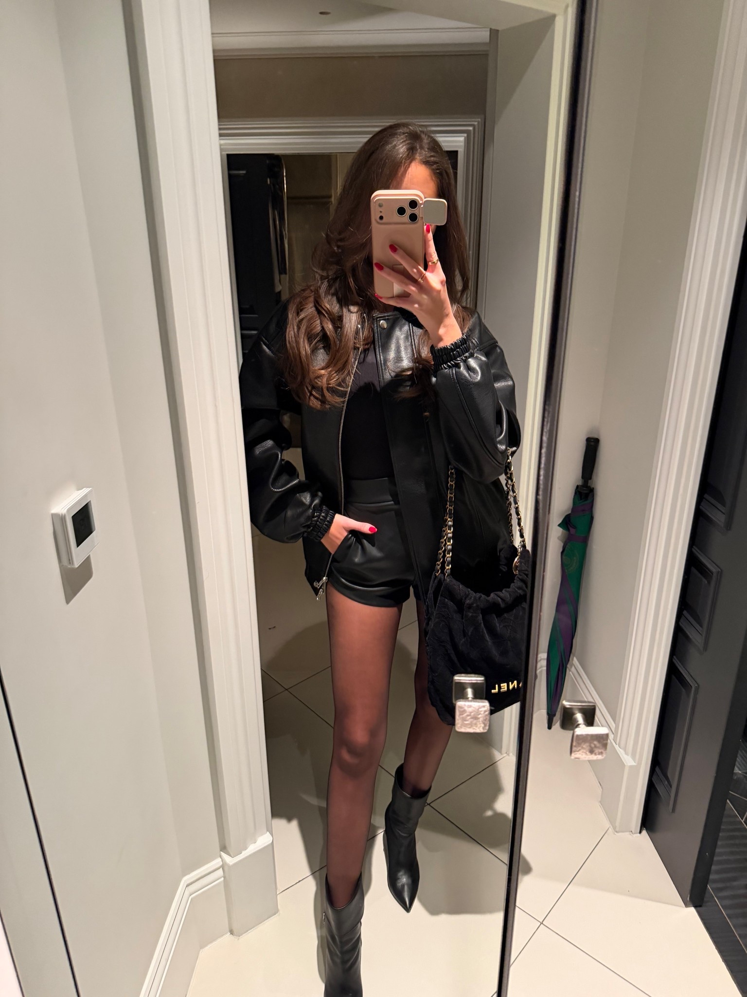 leather on leatherrrr 

#LTKluxury