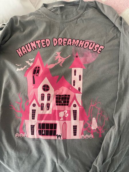 Um CUTEST barbie spooky tee!!!!! Seller is SO nice and accommodating - put up a long sleeve option just for me! And it’s adorable! Comfort colors too so comfyyy af

#LTKHalloween #LTKSeasonal #LTKHoliday