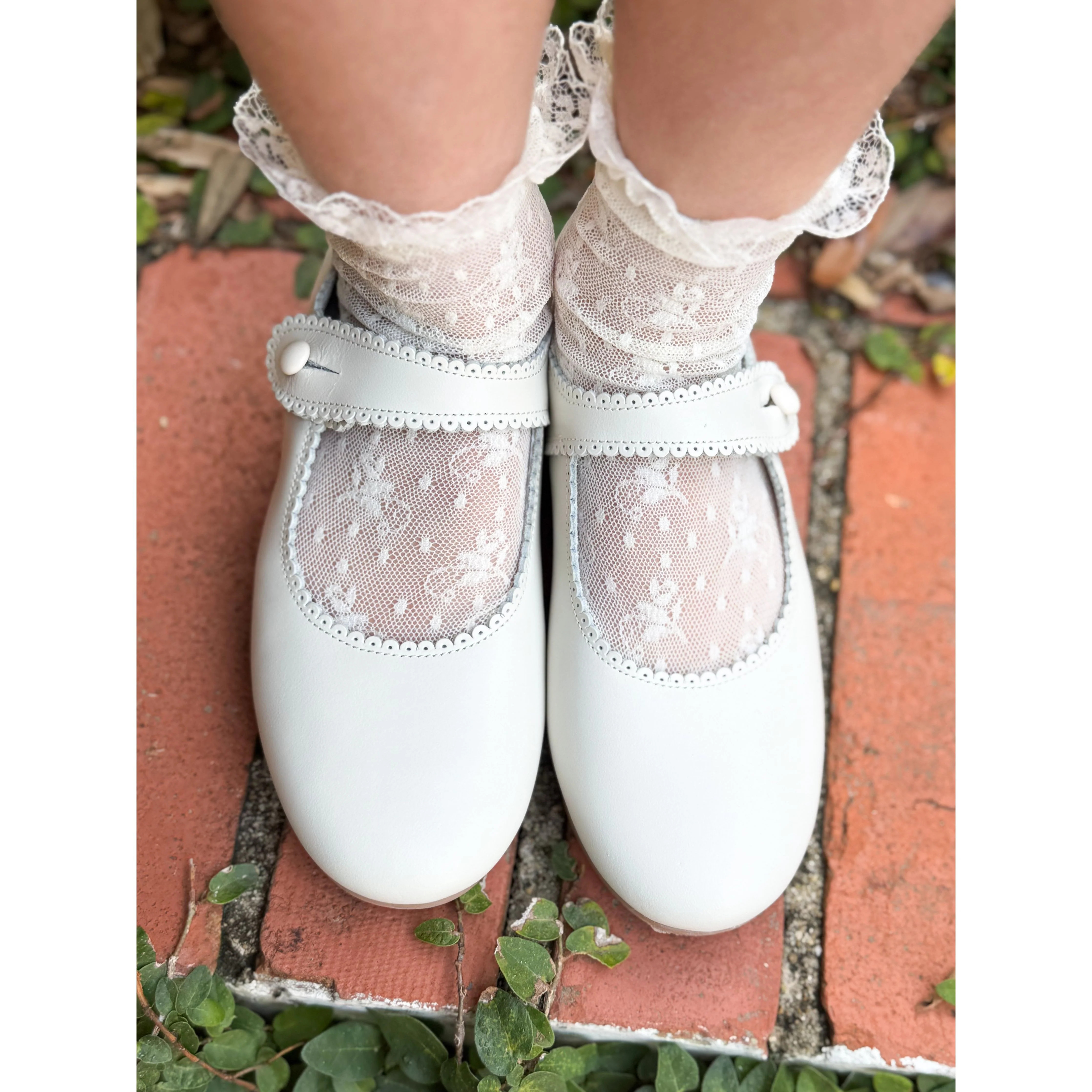 Mary Jane Scalloped Shoe- Ivory | Alice Kathleen & Co.