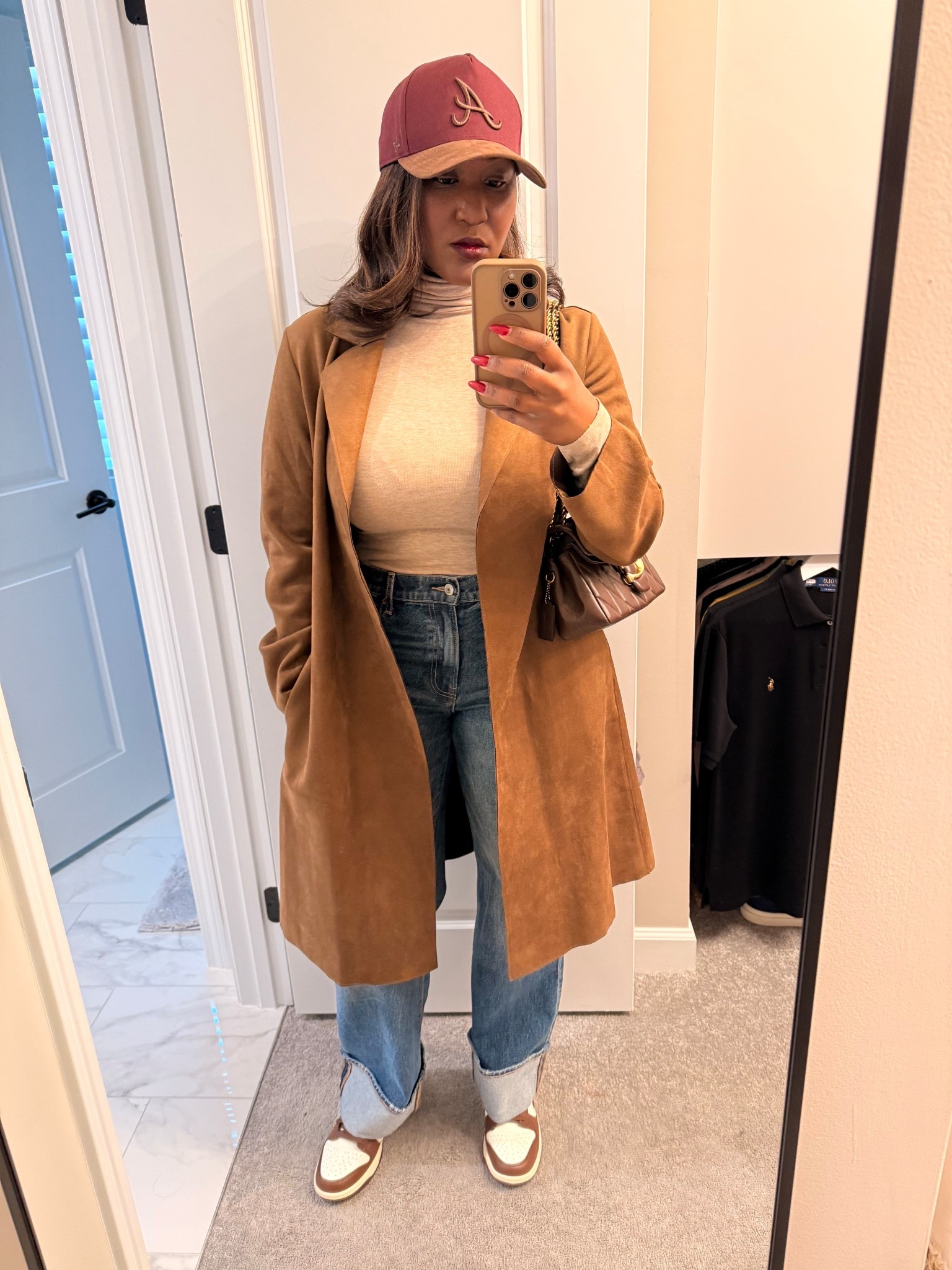 Cold temps came back to GA, so pulled out the layers. Vibe felt very New Yorkish today.

#LTKFindsUnder100 #LTKMidsize #LTKootd