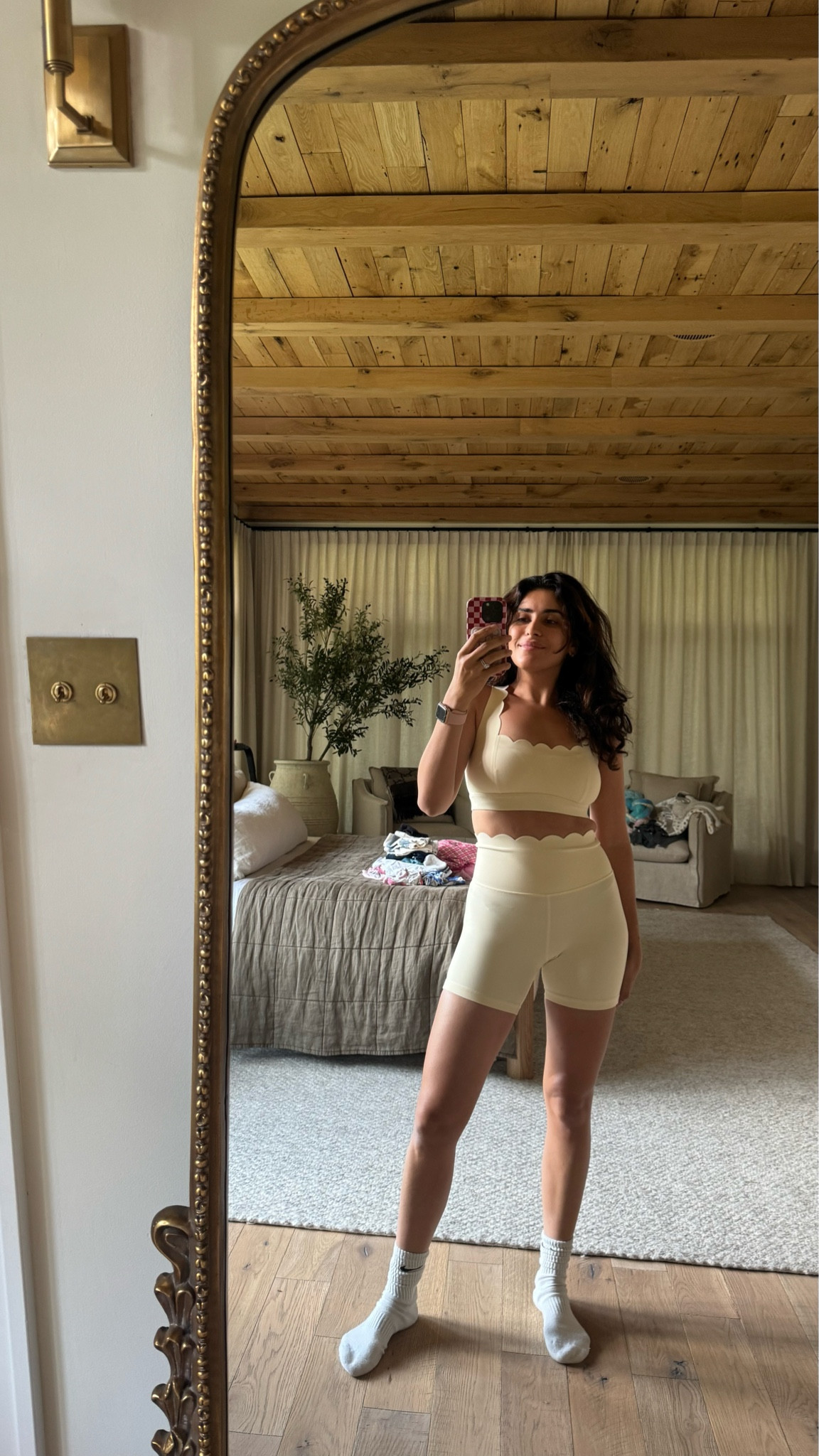 Scalloped activewear 
Color is pure vanilla 💪

#LTKStyleTip #LTKActive #LTKFitness