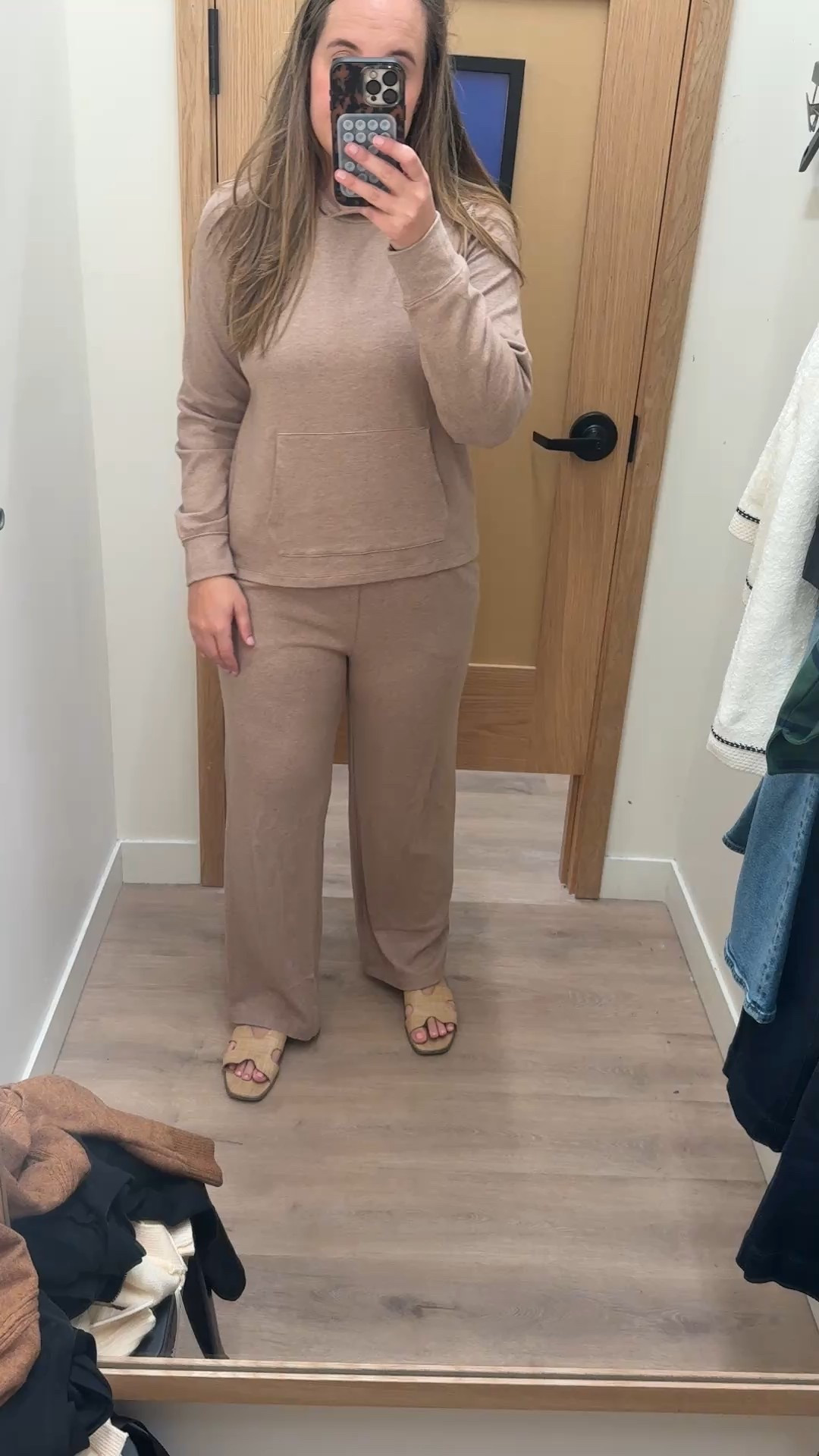 Loungewear from J Crew Factory 

Loungewear
Affordable 


#LTKFindsUnder100 #LTKSeasonal #LTKFallSale