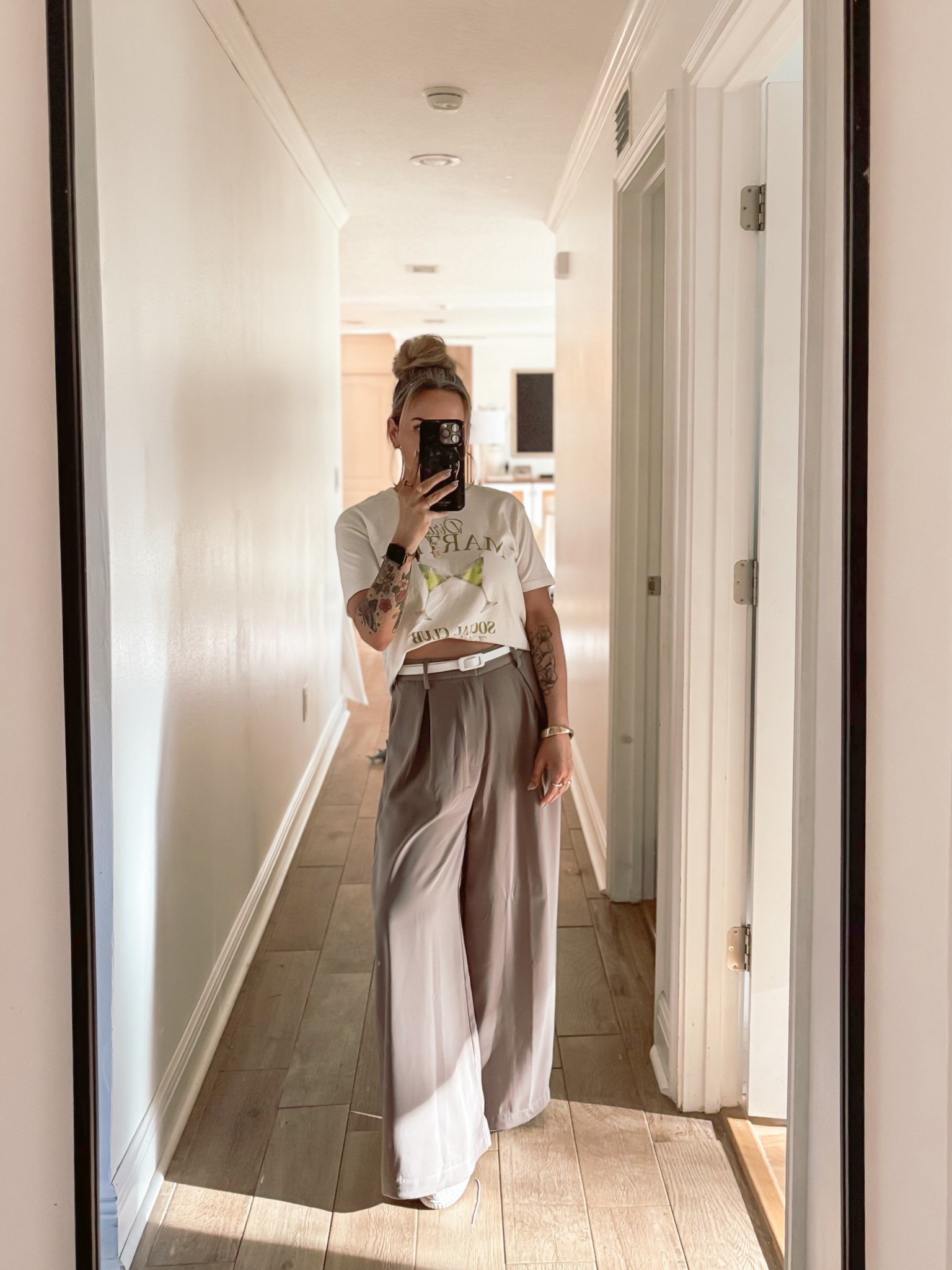 Wide leg pants for life.

Pants, tshirt, crop top 



#LTKPetite #LTKStyleTip #LTKFindsUnder50