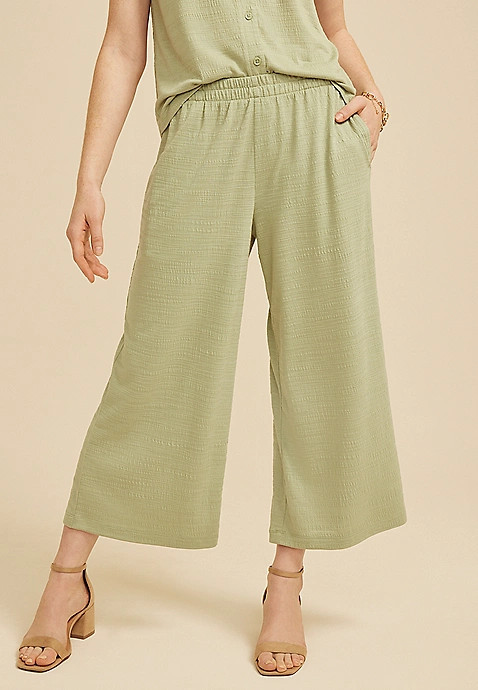 Textured Wide Leg Cropped Pant | Maurices