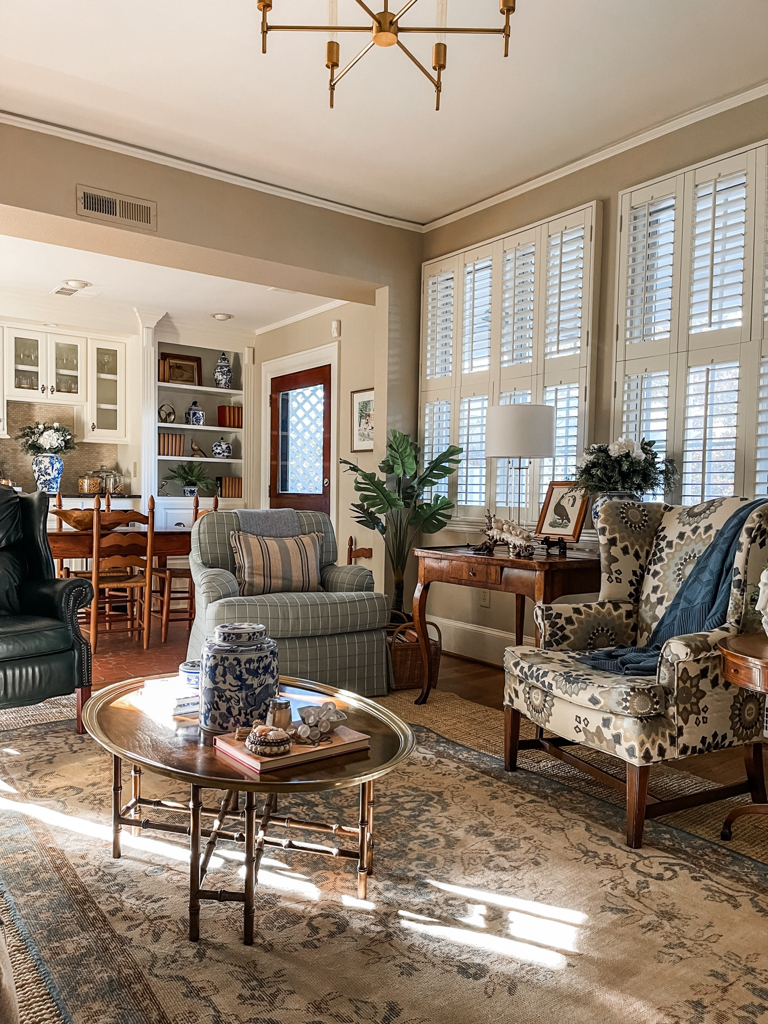 Family Room ☀️💙

#LTKfindsunder100 #LTKhome #LTKstyletip