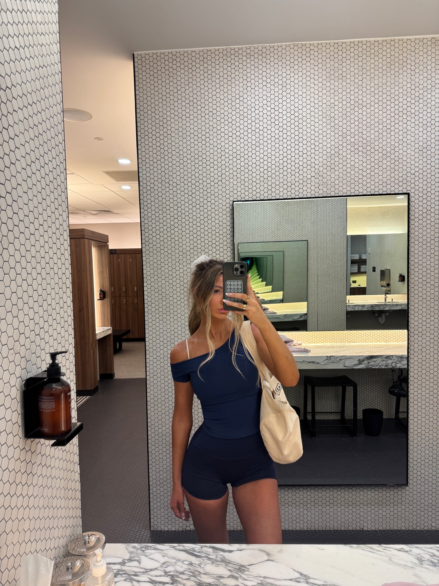 gym outfit 