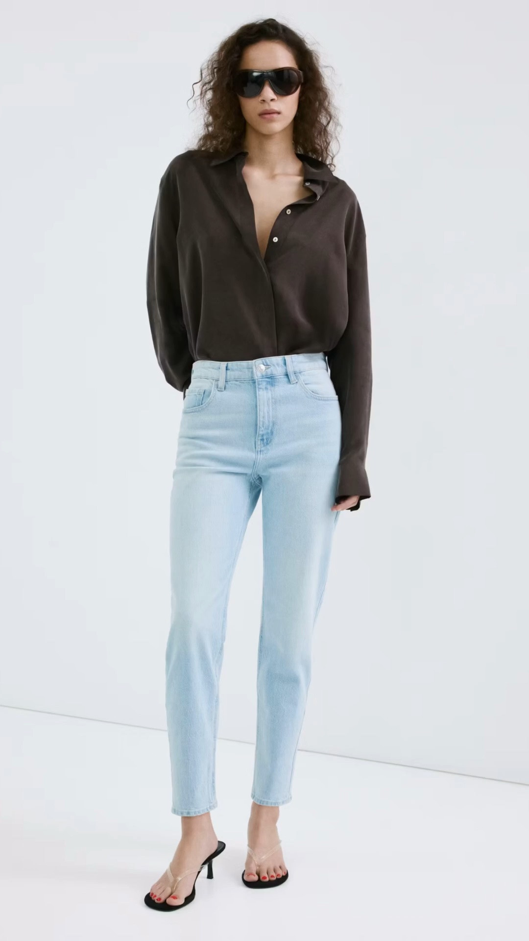 FLOWER-EMBROIDERED STRAIGHT-FIT JEANS
US$ 99.99 30% OFF USE: MNG30

#LTKSaleAlert #LTKgrwm #LTKootd