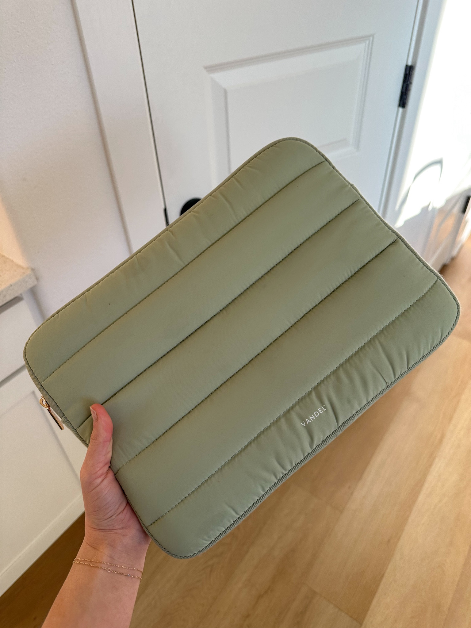 I’ve been loving this laptop sleeve from Amazon! super simple & lightweight for travel & good for just protection around the house! 

MacBook - laptop case - laptop sleeve - electronics - apple


#LTKGiftGuide #LTKsalealert #LTKtravel