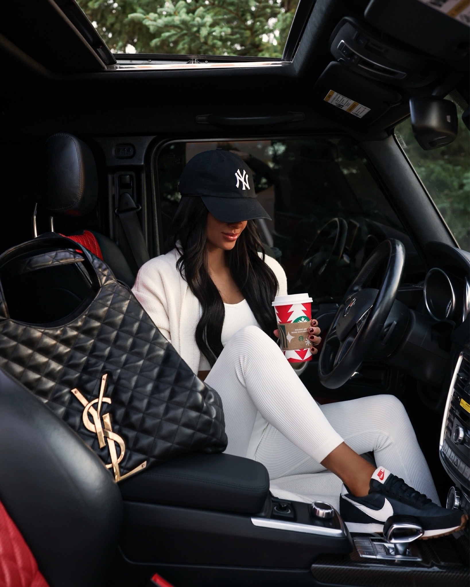 Amazon best sellers on #miamiamine
Amazon ribbed workout set
White cardigan coat
Nike sneakers


#LTKfindsunder100 #LTKfitness #LTKshoecrush