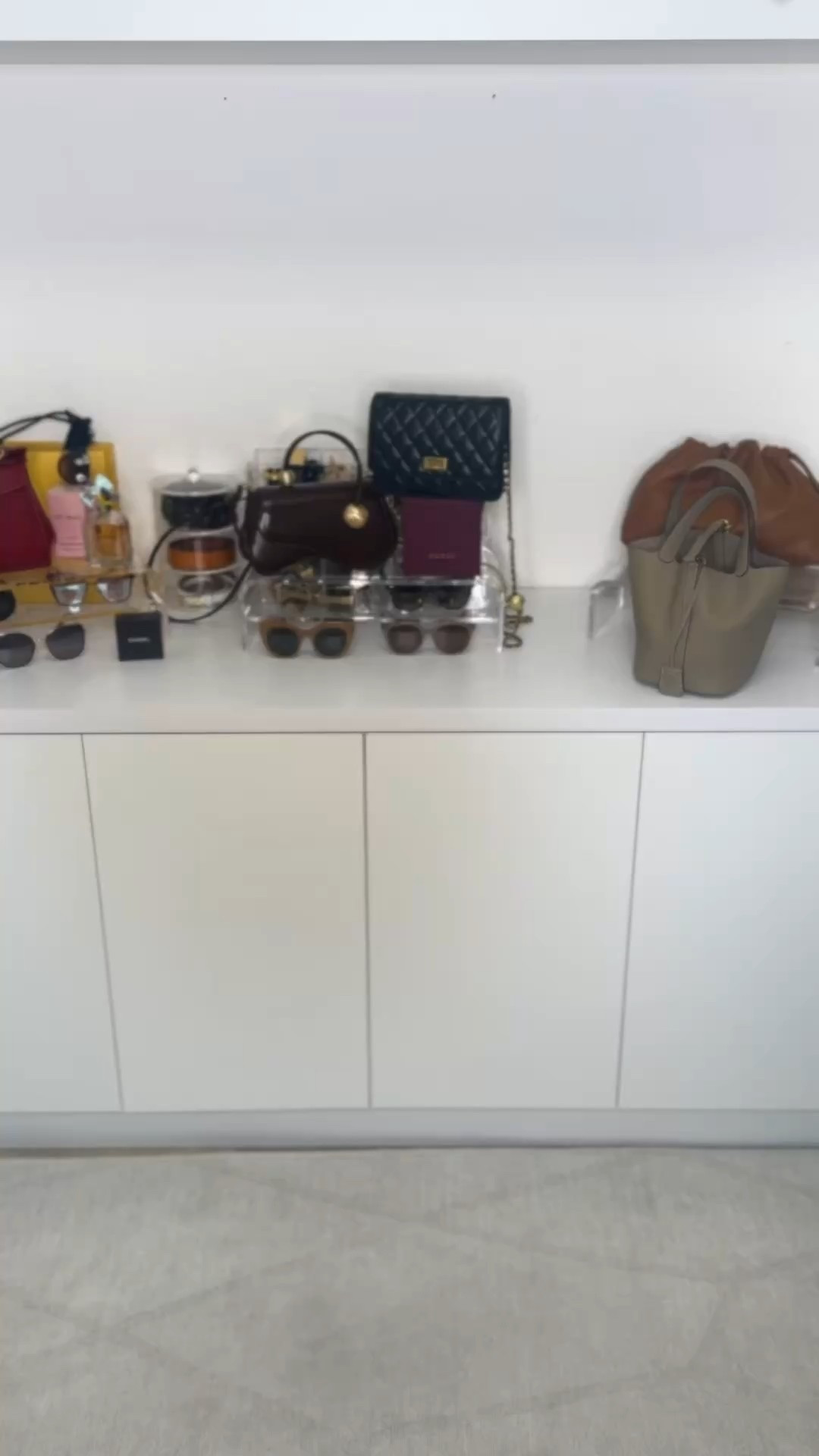 A cute outfit inspo - for a lunch date with your friends. The upcoming holiday. Both pieces have so much versatility. Top is a sm , pants are a 00p #outfitinspo #styleinspo #lunchdatelook #everydaystyle 

#LTKSaleAlert #LTKOver40 #LTKPetite

#LTKSaleAlert #LTKgrwm #LTKOver40