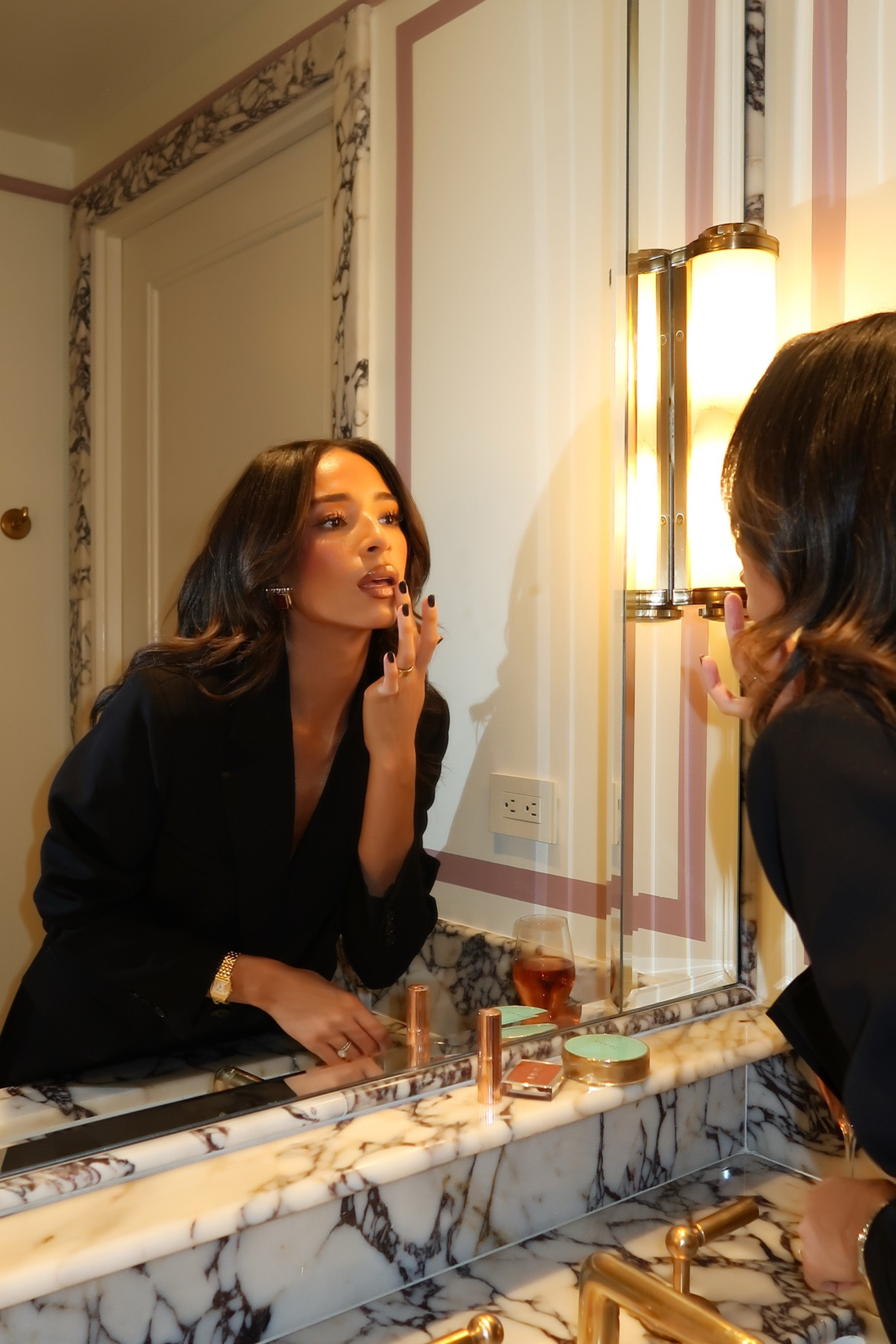 Makeup details! Code NENA15 to save on Tarte 💜 shades used below 👇🏽 

Foundation: 4N1 Shell Beige
Concealer: 34S
Cream contour: med cool bronze
Setting powder: translucent 
Blush: honeysuckle 
Brow pencil: dark brown 
Eyeshadow: latte/warmth in crease; cozy in outer corner; cashmere on lid; fireside for liner
Lip liner: straight livin
Lipstick: pillow talk
Gloss: White Russian 


#LTKSaleAlert #LTKBeauty #LTKFindsUnder50