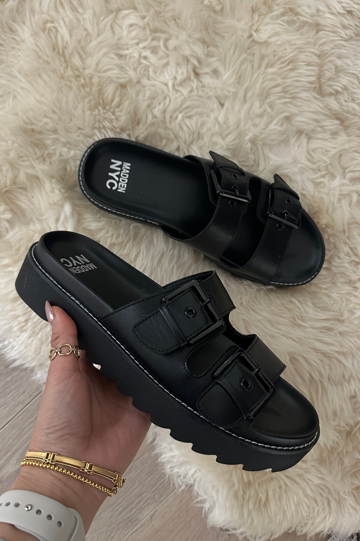 So comfy!! True to size from 

@walmartfashion #walmartpartner #walmartfashion

#LTKunder50 #LTKstyletip #LTKshoecrush