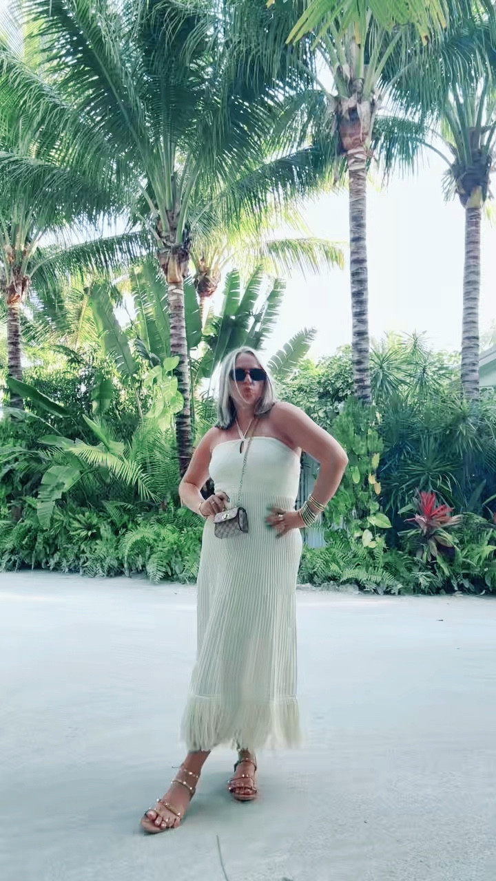 I am OBSESSED with this dress from express! So fun & is so cute for all things vacation & would be so cute for all things bridal!! 🤍🤍🤍

#LTKWatchNow #LTKTravel #LTKStyleTip