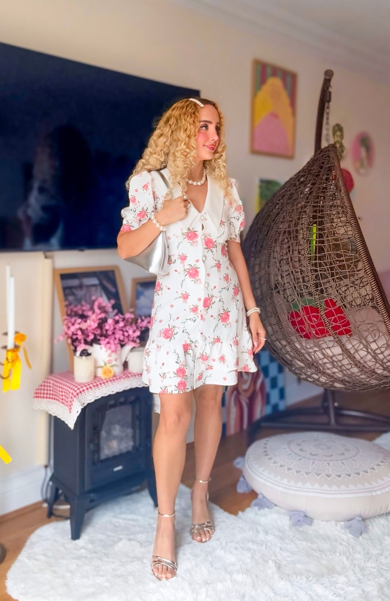 Floral puff-sleeve short summer dress, ideal for brunch, dinner, or any outing 🌸

#LTKuk #LTKsummer #LTKeurope