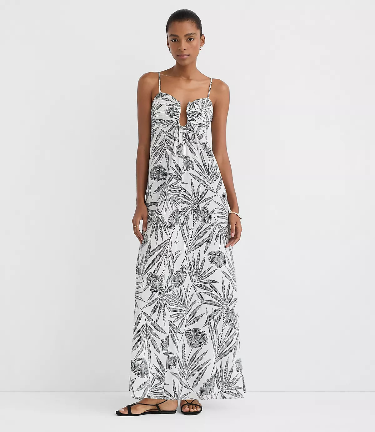 LOFT Beach Palm Hook Keyhole Maxi Dress | LOFT