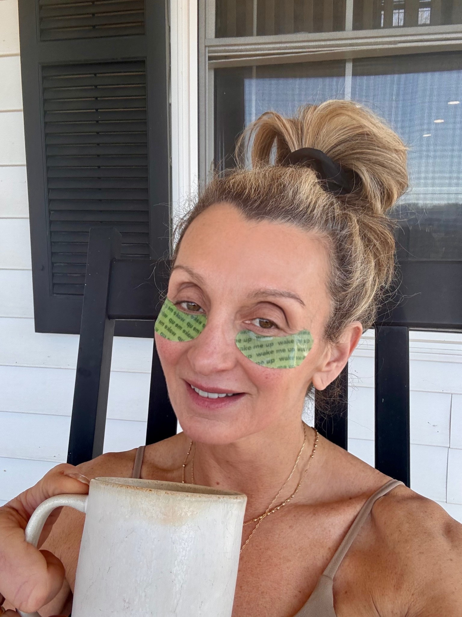 That kind of morning that needs a little extra love 💚
☕️ Coffee in hand
🍵 Matcha eye patches by Clearstem
✨ Giving myself grace before the day asks for anything else

👇 Tell me — what do you do when you need extra love?
Let’s steal ideas from each other.

#SelfCareMorning #AgingPowerfully #GraceOverPerfection #MorningRituals


#LTKselfcare #LTKmorningroutine #LTKOver40