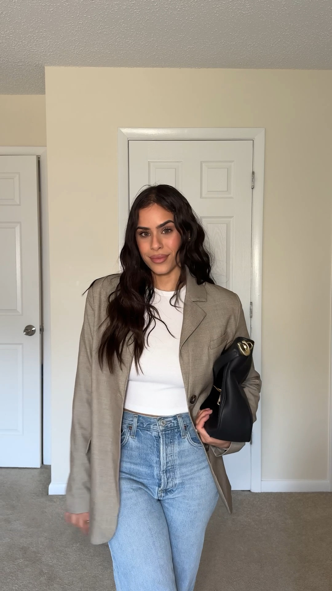 Blazer, jeans and T-shirt 

#LTKstyletip