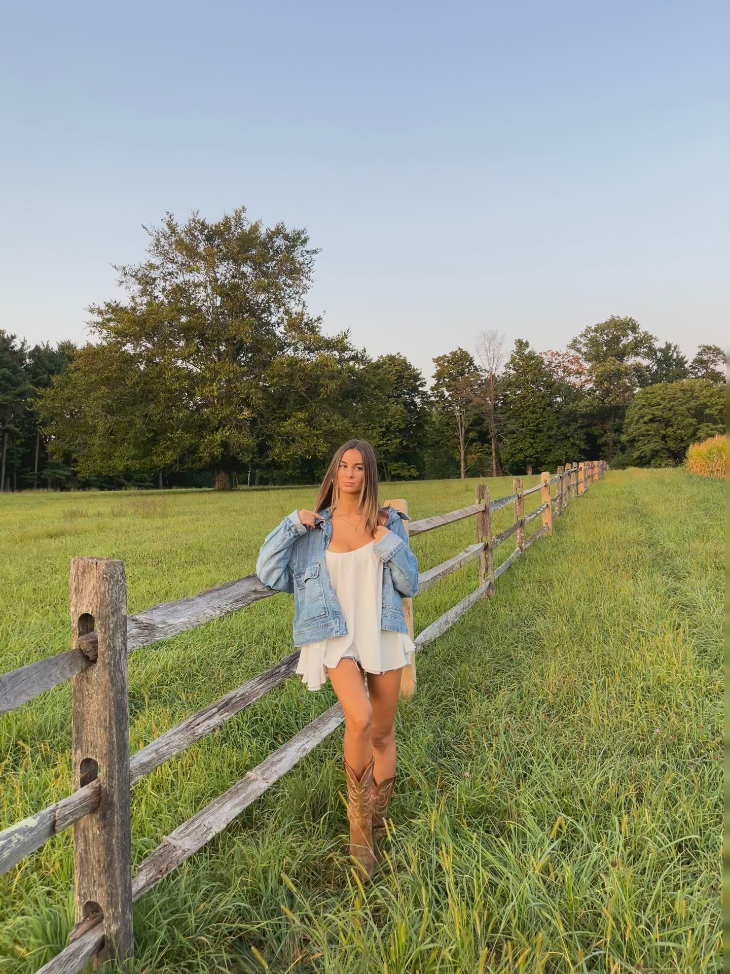 The most perfect classic oversized denim jacket. A closet STAPLE for sure ;) 

 

#LTKGiftGuide #LTKHoliday #LTKSeasonal