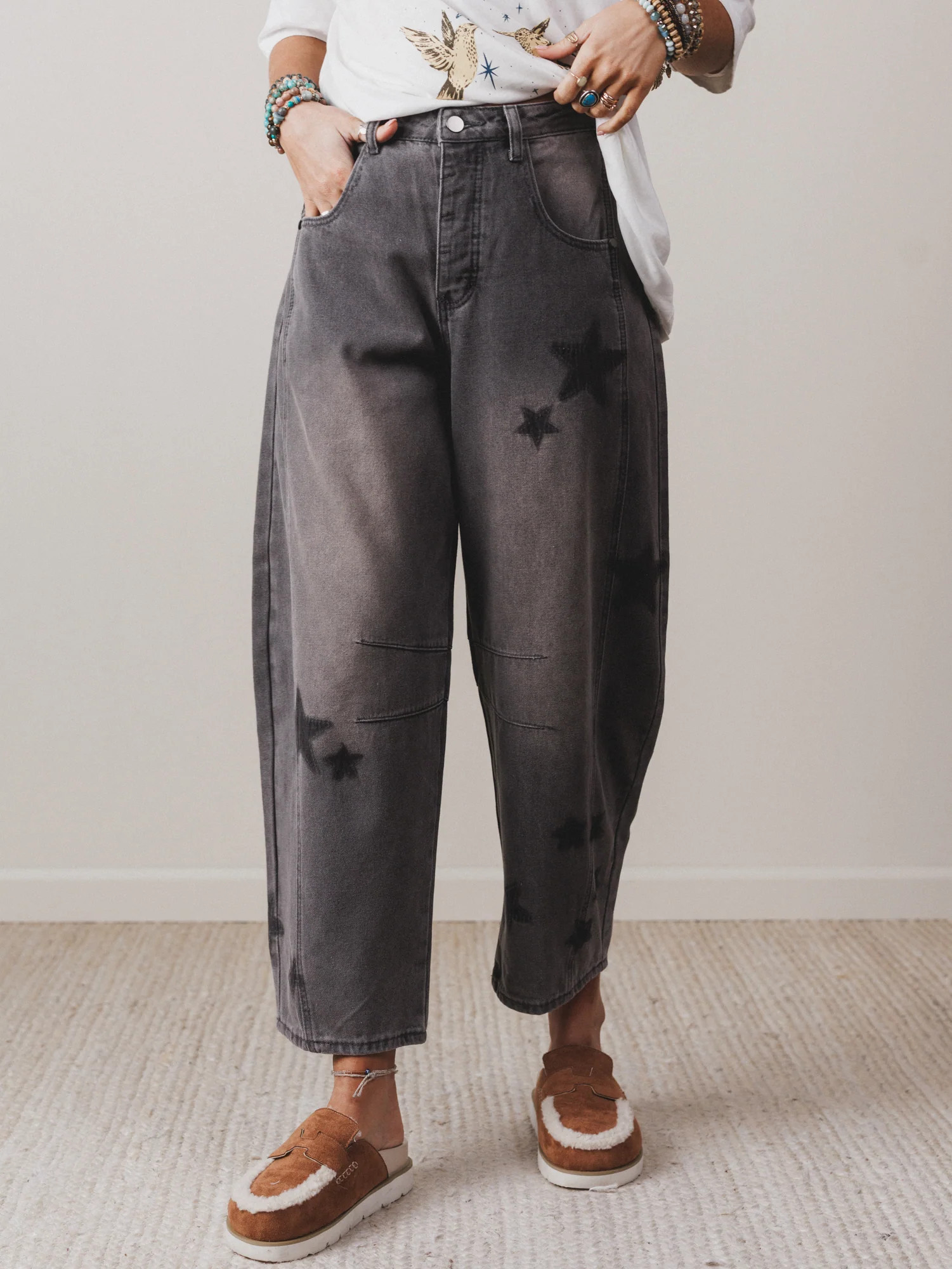 Star Walk Barrel Jeans - Black | Three Bird Nest