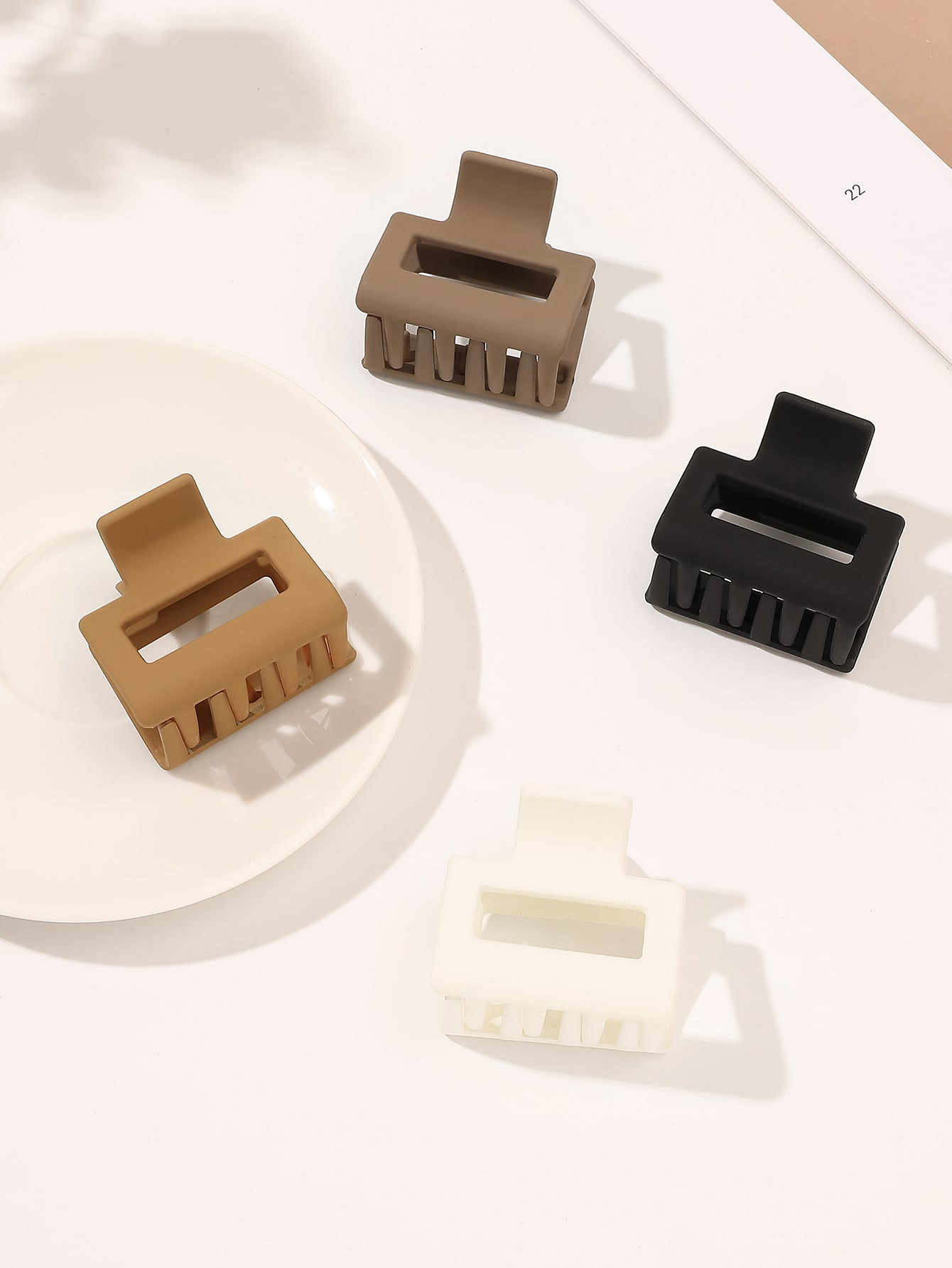 4pcs Solid Hair Claw | SHEIN