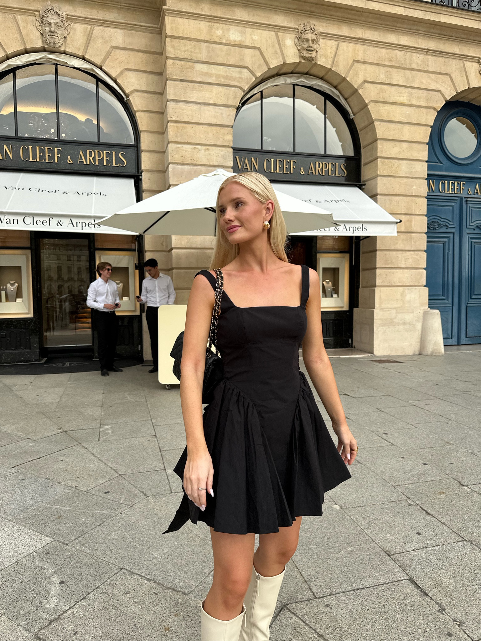 🖤 Parisian LBD 

#LTKeurope #LTKxAFeurope #LTKtravel