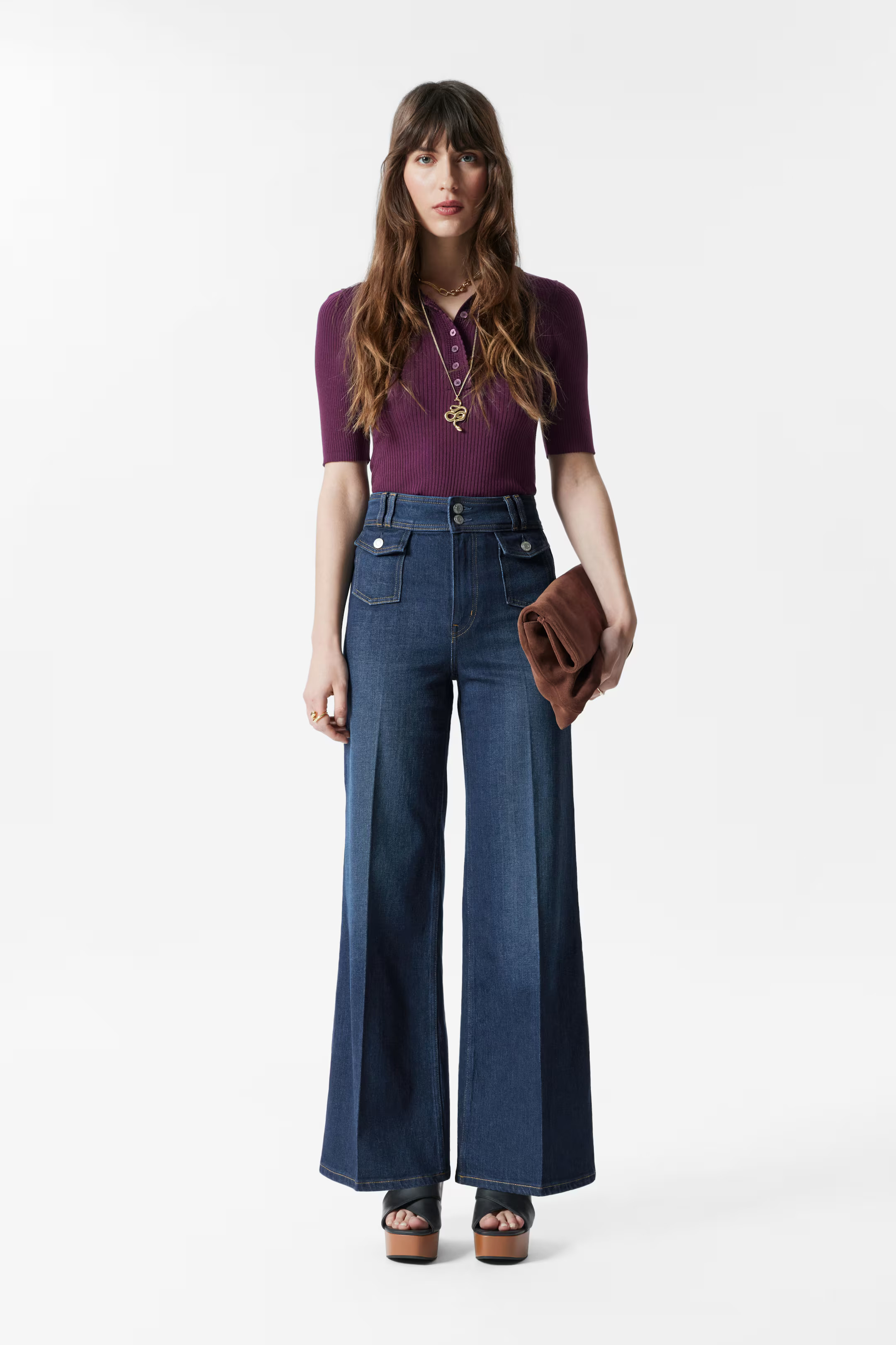 Ausgestellte Jeans mit Bügelfalten | H&M (DE, AT, CH, NL, FI)