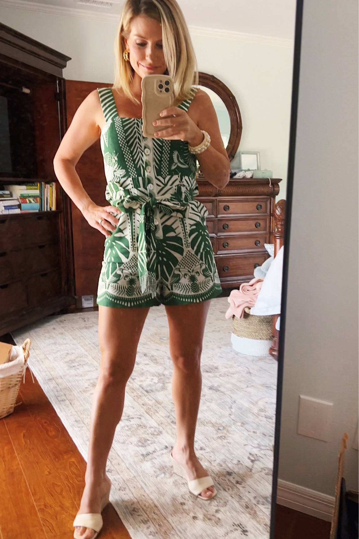 Perfect flirty date night outfit

#LTKFind #LTKtravel #LTKSeasonal