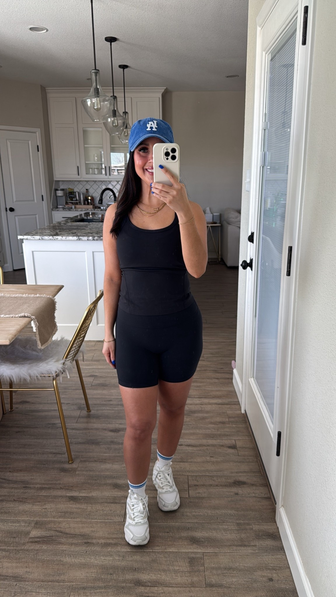 Size 6 in tank & size 4 in shorts 

#LTKActive #LTKootd #LTKfitnessgoals