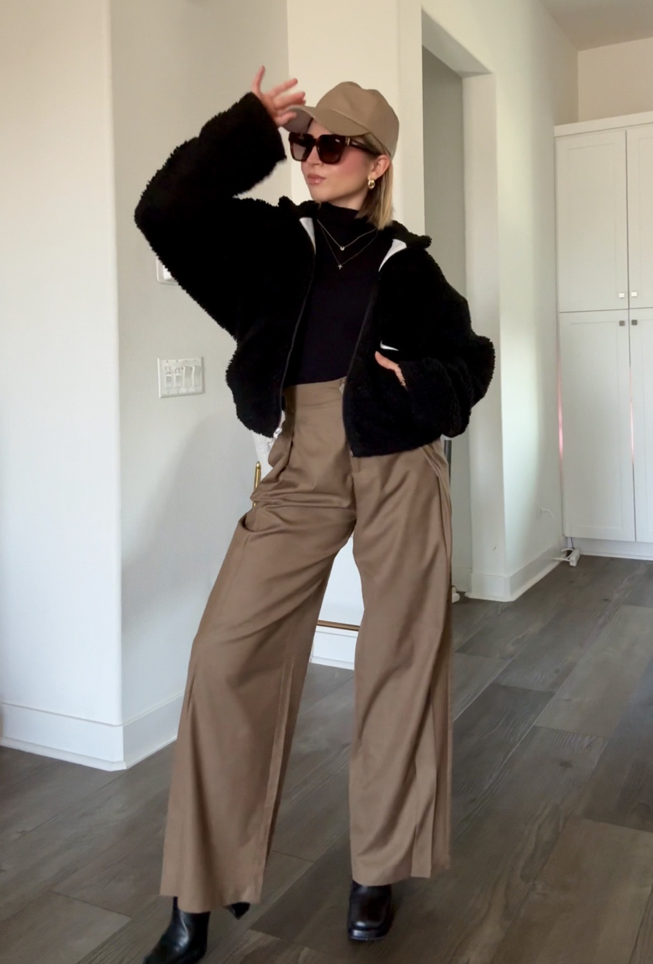 Husband picked my ootd!! Sporty chic🖤

#LTKStyleTip #LTKSeasonal #LTKBeauty