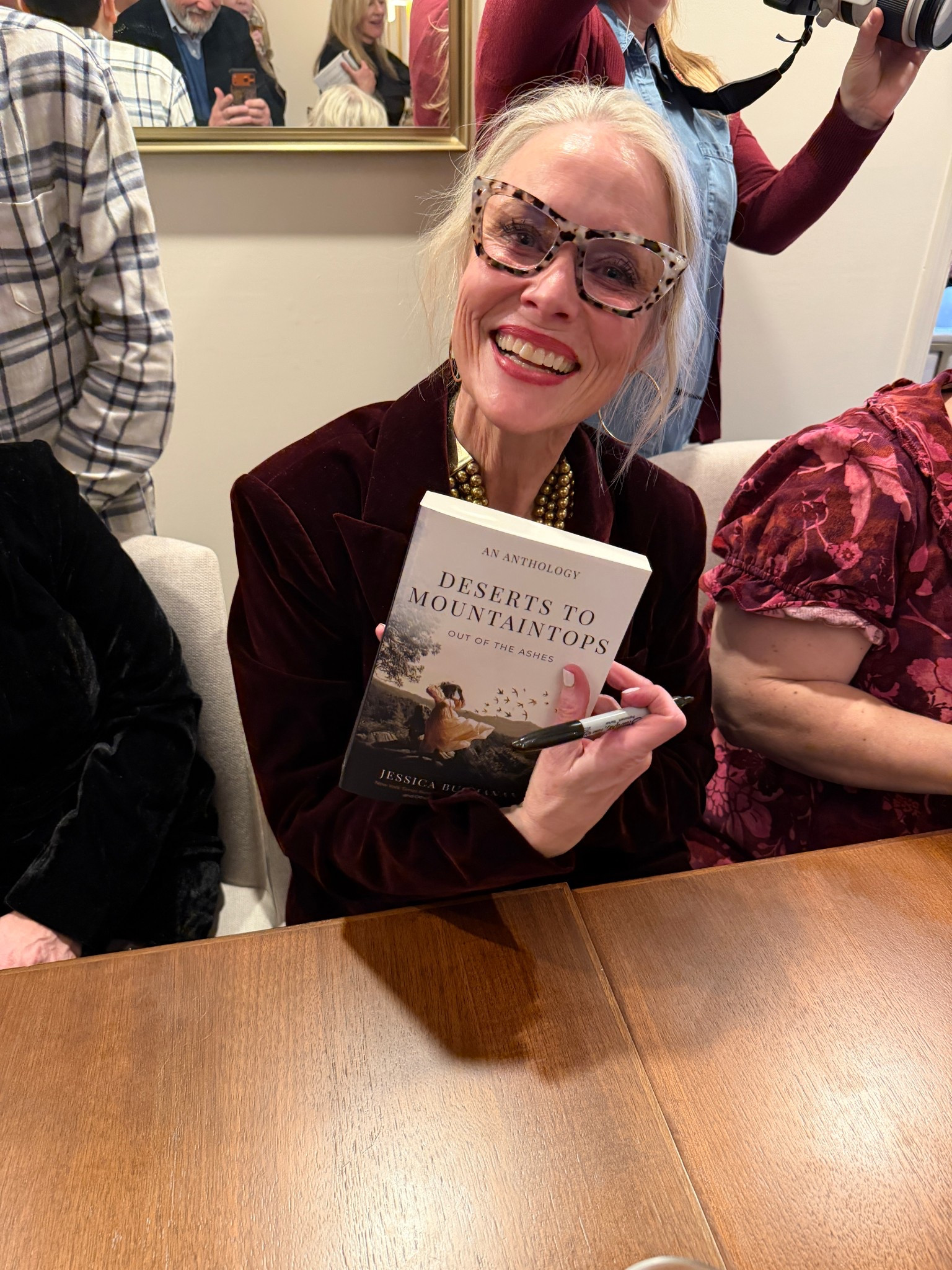 If you haven’t grabbed this book yet, you definitely should! And I’m not being biased at all! 🤣🤣




#LTKstorytime #LTKdayinmylife #LTKOver40