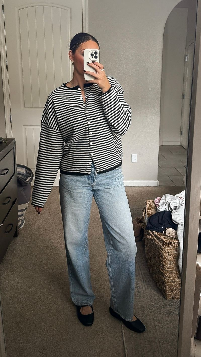 Casual fall outfit, date night outfit, winter outfit, brunch outfit, ballet flats, cardigan, 