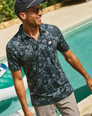 FEATHERWEIGHT POOLSIDE PARADISE POLO | TravisMathew