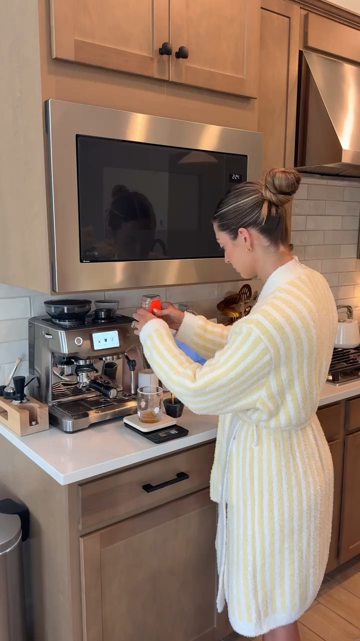 Cozy coffee at home 🙂‍↕️🙌🏽

#LTKmorningroutine #LTKmomlife #LTKHome