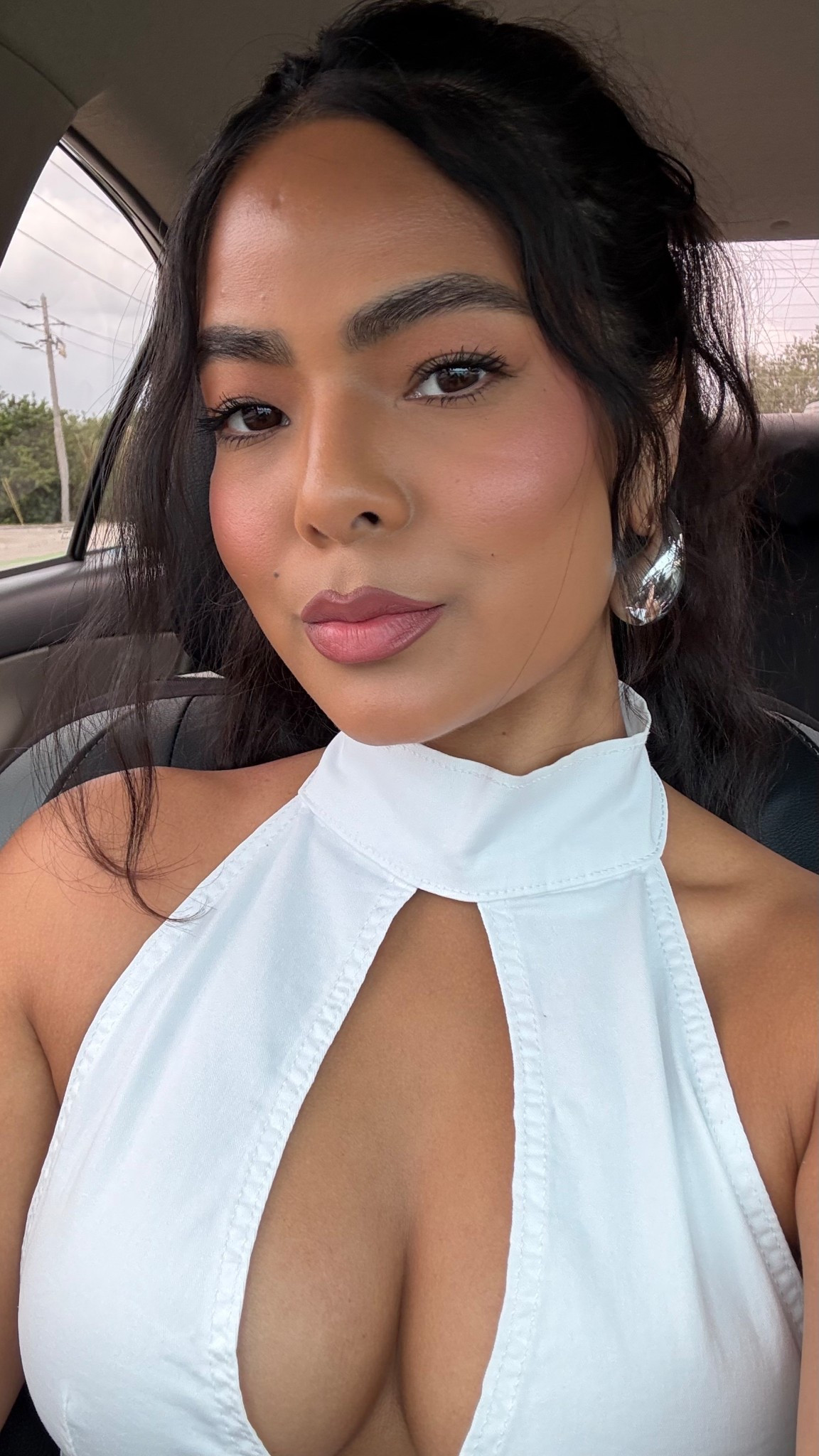 Sweat proof makeup for that Miami heat ✨🌴 wore this makeup look for F1 Miami and it lasted alllll day! 

#LTKTravel #LTKBeauty #LTKParties