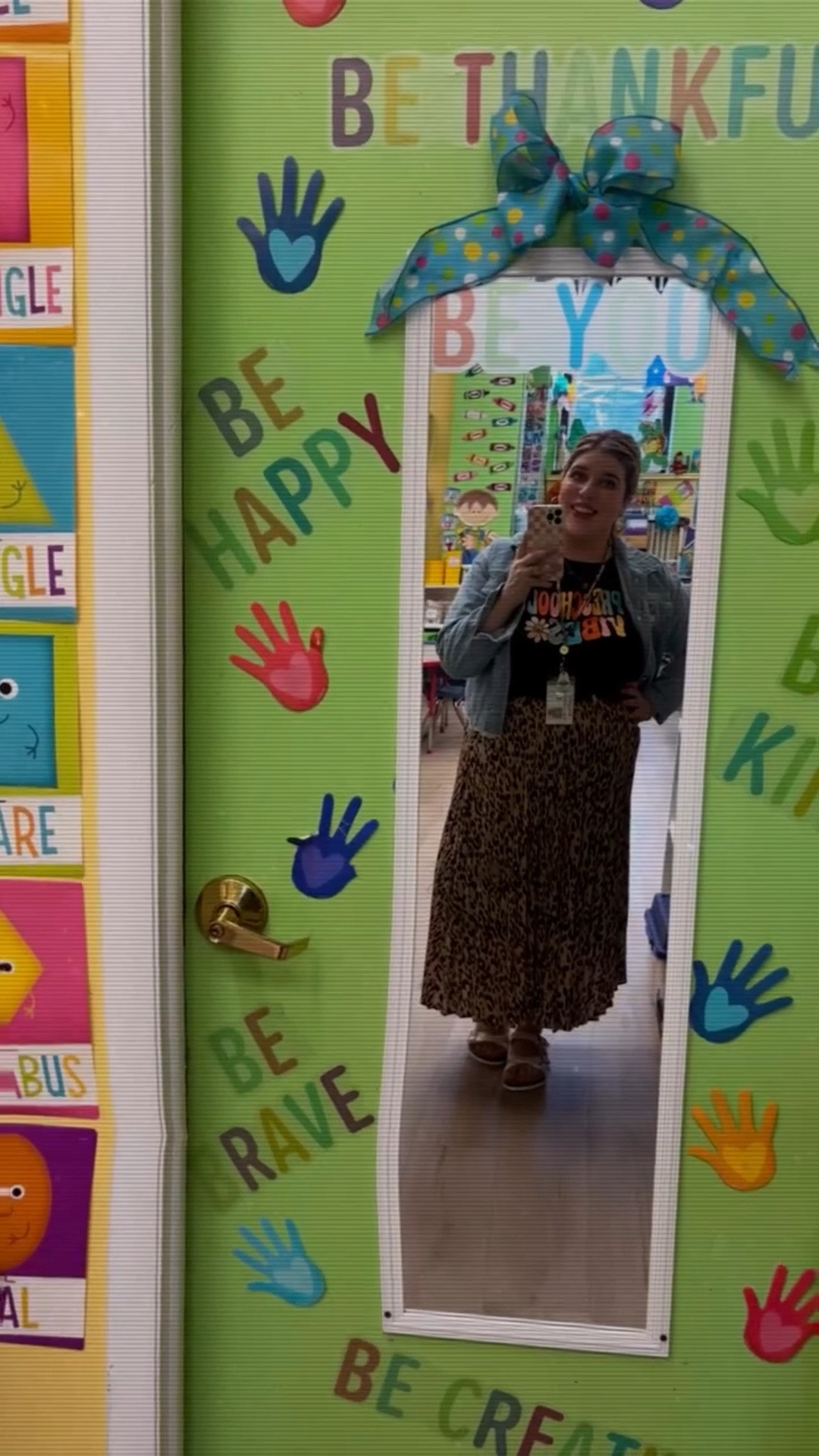 Preschool vibes and leopard prints, name a more iconic duo, I’ll wait. 🐆

This is what happens when the classroom aesthetic matches your outfit aesthetic and everything just clicks. Denim jacket over a graphic tee, leopard midi skirt, and sandals because comfort is non-negotiable when you’re chasing 4-year-olds all day. 😂 

All linked in my bio. ✌️#prekaide #leopardprint #preschoolvibes #ootd #midiskirt