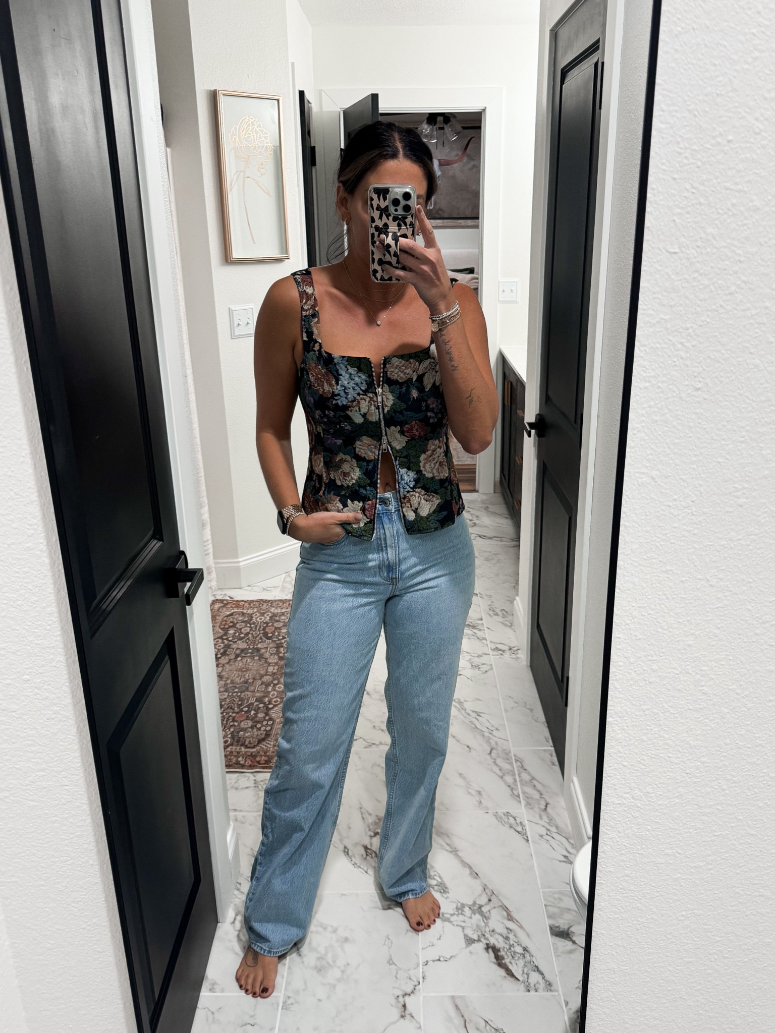 Top-large
Jeans-27L

#LTKStyleTip #LTKCon #LTKSaleAlert