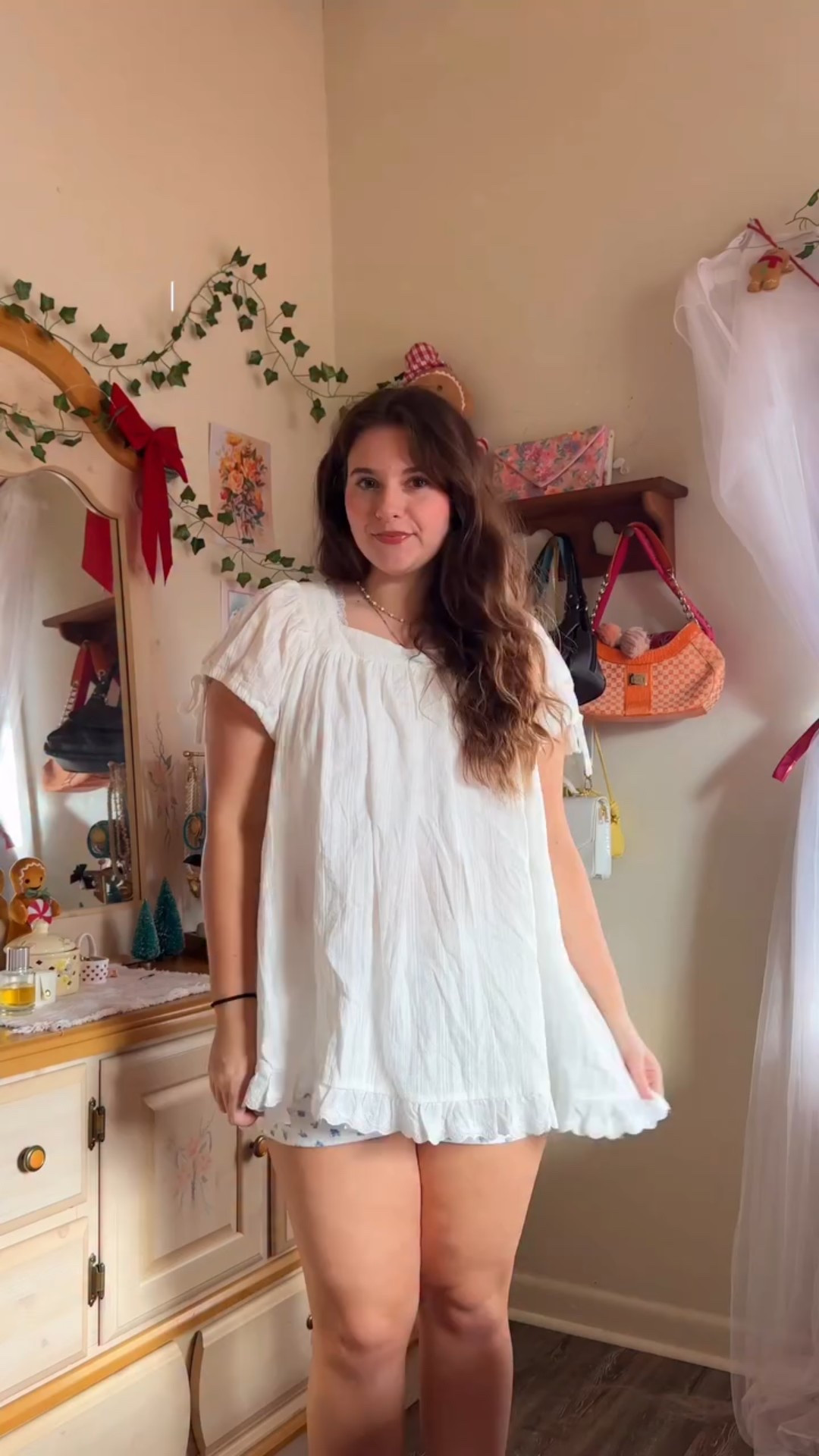 Save for winter outfit inspo! 
#winterfashion #outfitideas #outfitinspo #pinterestgirl #pinterestaesthetic #explorepage #fallfashion #ootd #christmas #holidays