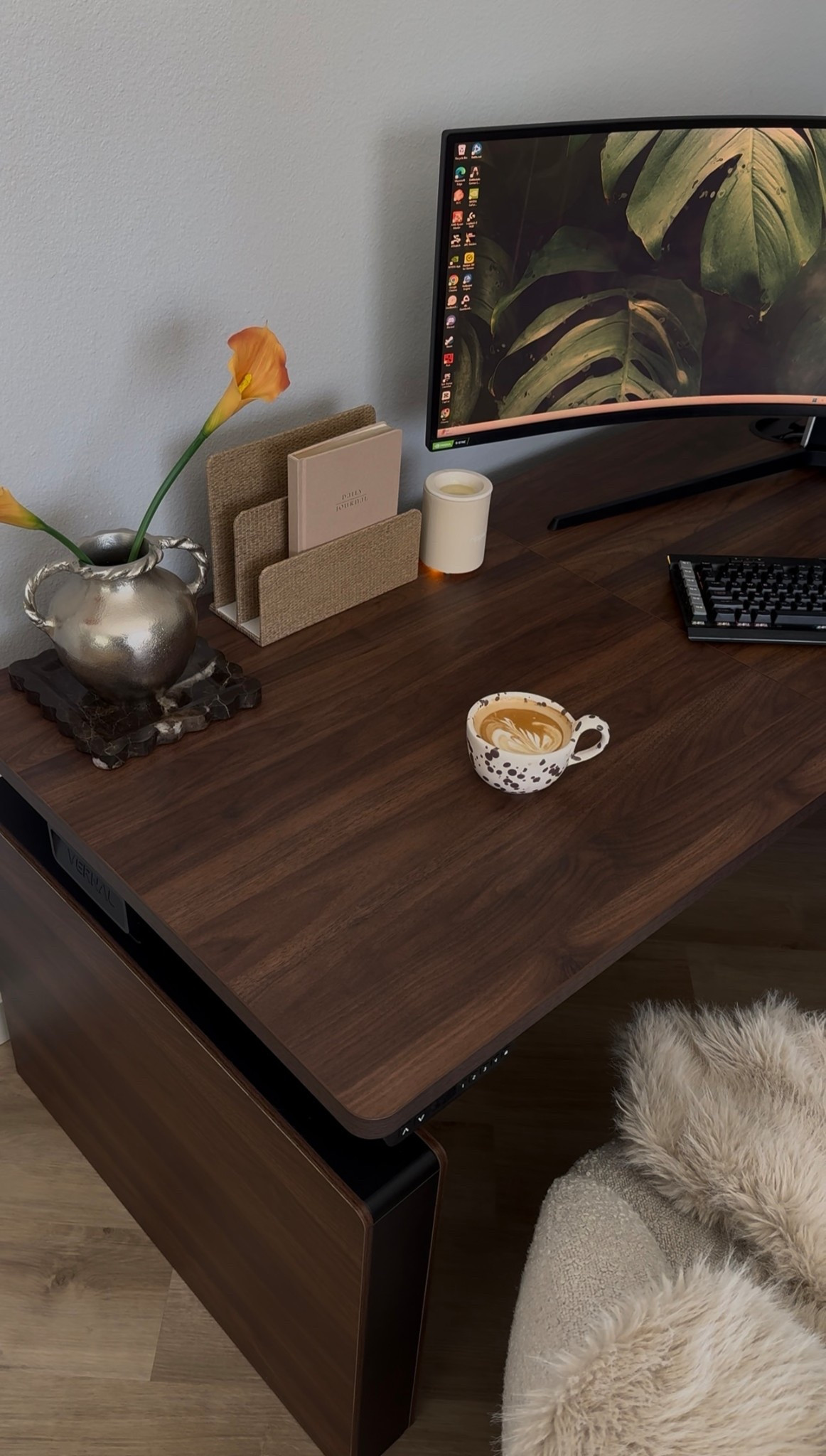 Dream setup ✨ #LTKHome #LTKSeasonal #LTKdayinmylife #LTKvlog #LTKWorkwear
#LTKselfcare #LTKmorningroutine #LTKU #LTKOffice #LTKWorkspace
#LTKDeskSetup #LTKHomeOffice #LTKDecor #LTKInterior
#LTKAesthetic #LTKCozy #LTKWFH #LTKMinimal #LTKStyle #LTKLifestyle #LTKworkfromhome #LTKofficesetup 

#LTKU #LTKSeasonal #LTKHome