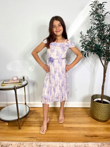 Cutest little girls dress. S is wearing size 8. Available in a bunch of colors! 

#amazonfashion #founditonamazon #founditonamazonfashion