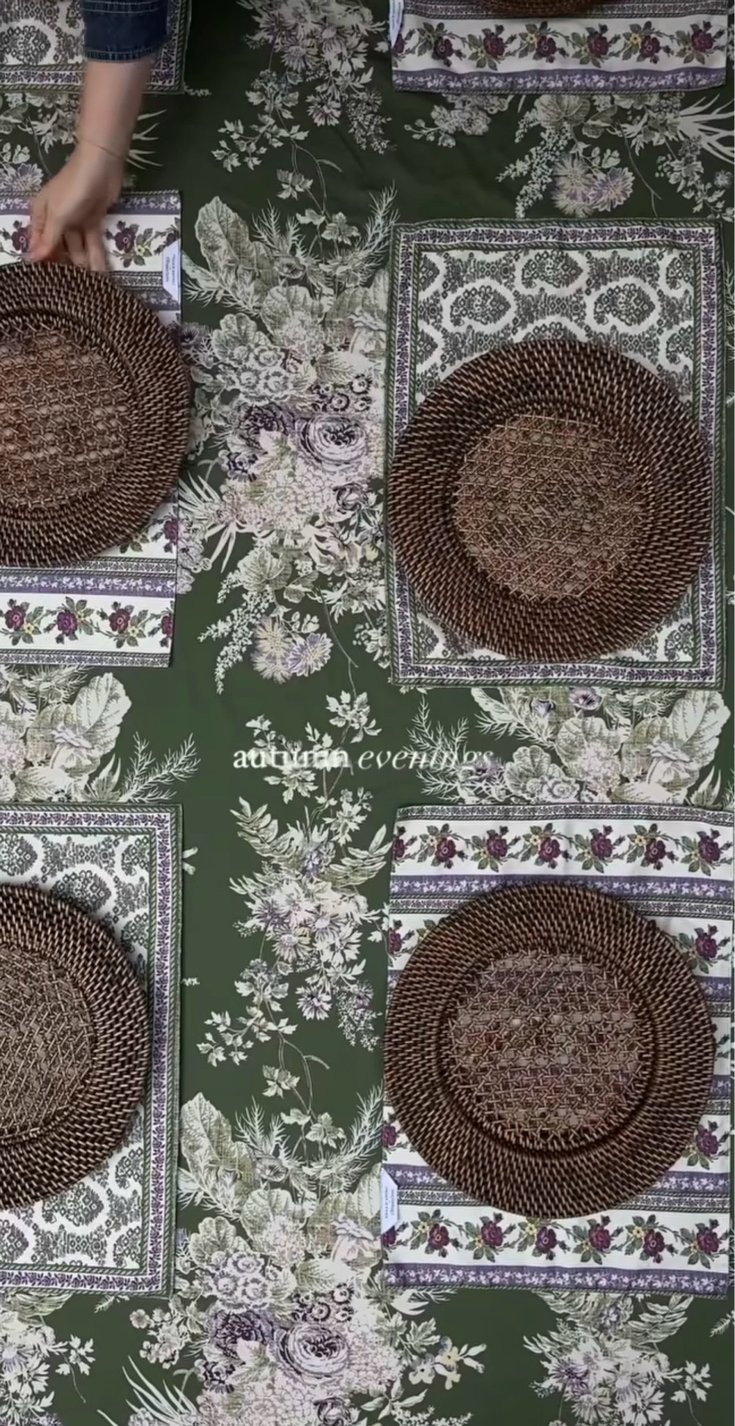 Autumn tablescape 