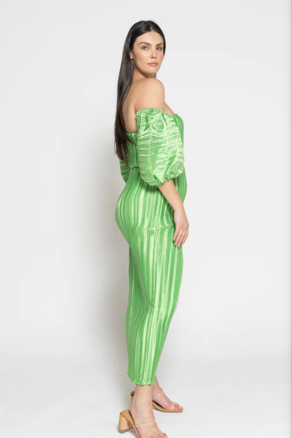 Standing out in the electric green gown by L’IDEE 💚 wearing size 12 and I’m 5’8. Curve and plus size friendly! 

#LTKcurves #LTKSeasonal #LTKaustralia