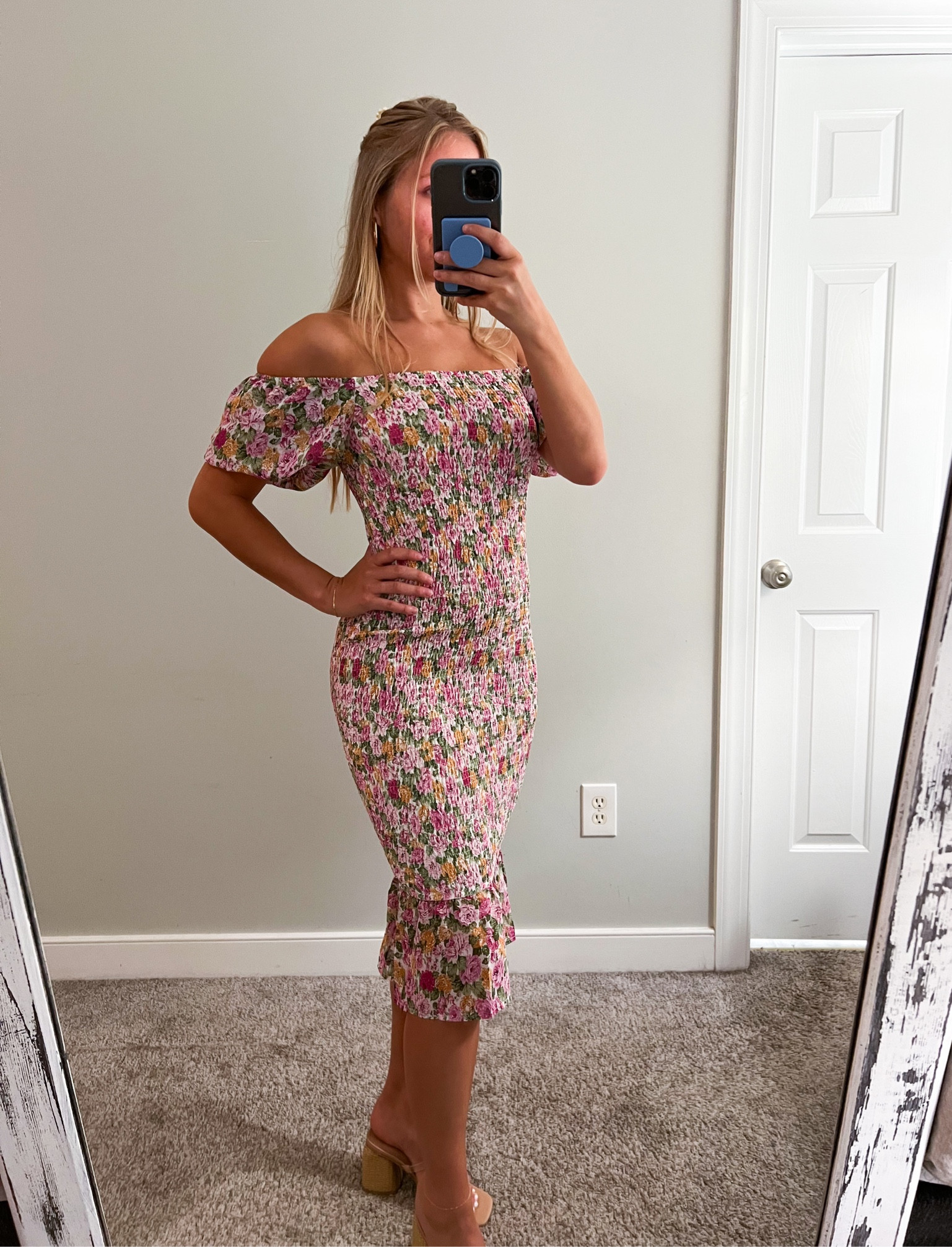 Super cute wedding guest dress on Amazon and super affordable! 
#summerwedding 
#summerweddingguest #weddingoutfit 
#summerweddingoutfit 
#amazonfashion #amazonfinds #amazondress #bodycondress #summerdress #floraldress 



#LTKFind #LTKunder50 #LTKwedding