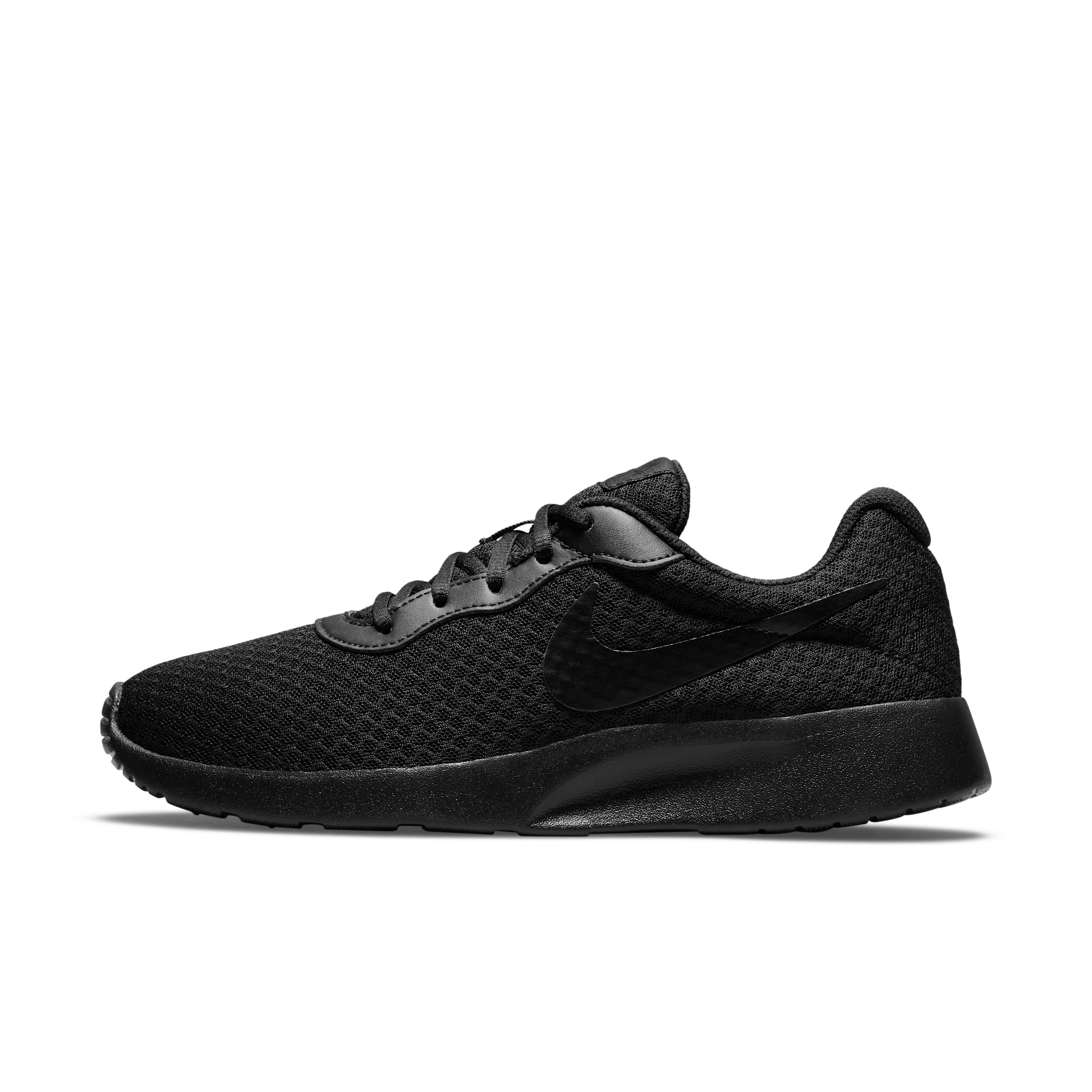 Nike Women's Tanjun Shoes in Black, Size: 7.5 | DJ6257-002 | Nike (US)