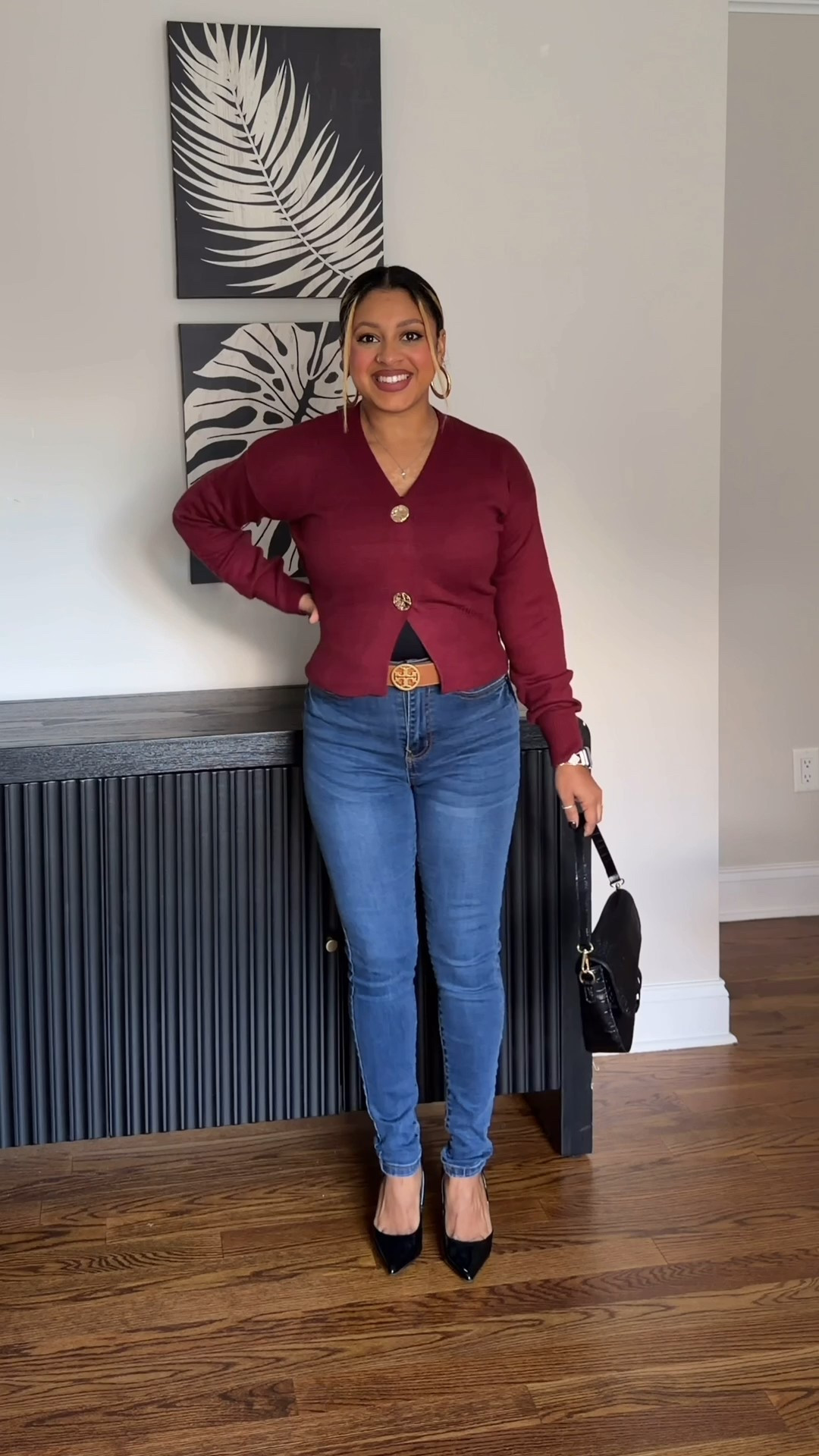 Obsessed with this wine red cropped cardigan for fall 🍷✨ The fit is so flattering and cozy — the chunky knit and button-up detail make it perfect for layering or wearing on its own.

I’m 4’11”, 135 lbs, wearing a size Small in Wine Red 🍁 It’s the perfect mix of comfy and chic for fall outfits!

Linked my exact Cardigan below 🍷

#LTKFallFashion #CroppedCardigan #WineRedSweater #ChunkyKnit #PetiteStyle #FallOutfitInspo #LTKPetite #AmazonFashionFinds #CozyStyle #EverydayOutfits


#LTKHoliday #LTKPetite #LTKSeasonal