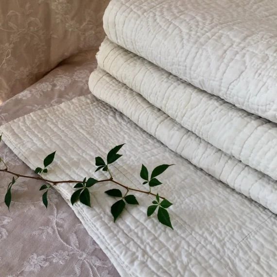 Shabby Chic Antique French All White QUILT BOUTIS Bedspread - Etsy | Etsy (US)