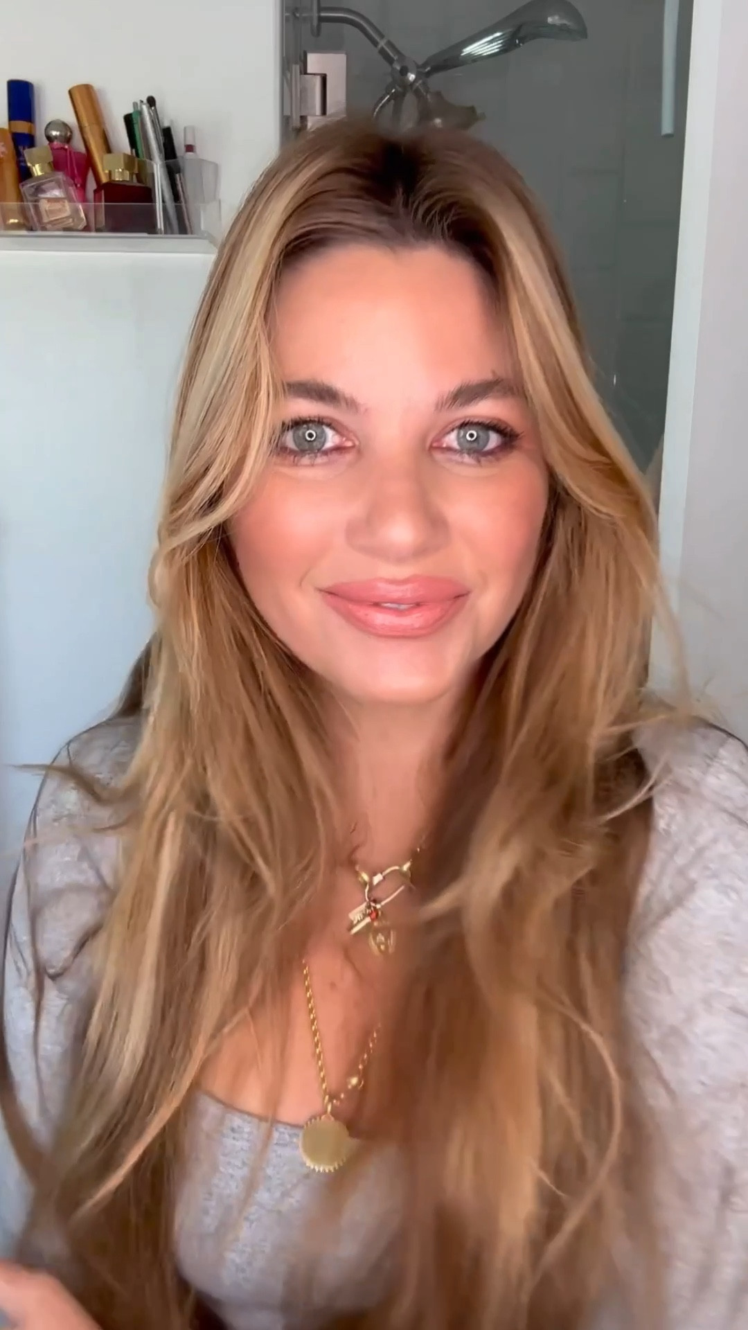 Makeup tutorial, natural makeup, peach lips, shimmer lips, cream bronzer, cc cream, Chanel makeup 

⚡️SAVE for future reference // A quick Friday face. I used:
@chanel.beauty CC Cream B50
@cledepeaubeauteus concealer in Buff
@charlottetilbury medium cream bronzer 
@kevynaucoin lip liner in minimalist 
@grandecosmetics 2 in 1 brow tint medium 
@laboucherougeparis lipstick in Elsa Nude 
@nudeenvie eyeshadow in Desire (use BP15 for 15% off on  www.nudeenvie.com)
@cledepeaubeauteus luminizer in Shooting Stars 
@jilliandempsey burgundy eyeliner 
@byterryofficial @terrydegunzburg lash expert mascara 
Beauty Professor x Nude Envie Joey Lipstick 
Top: medium/large in gray
Grateful for you! 👓💋

xx #beautyprofessor #fotd #motd #tutorial #naturalmakeuplook #nofilter #realskin #friday 

#LTKbeauty #LTKGiftGuide #LTKHoliday