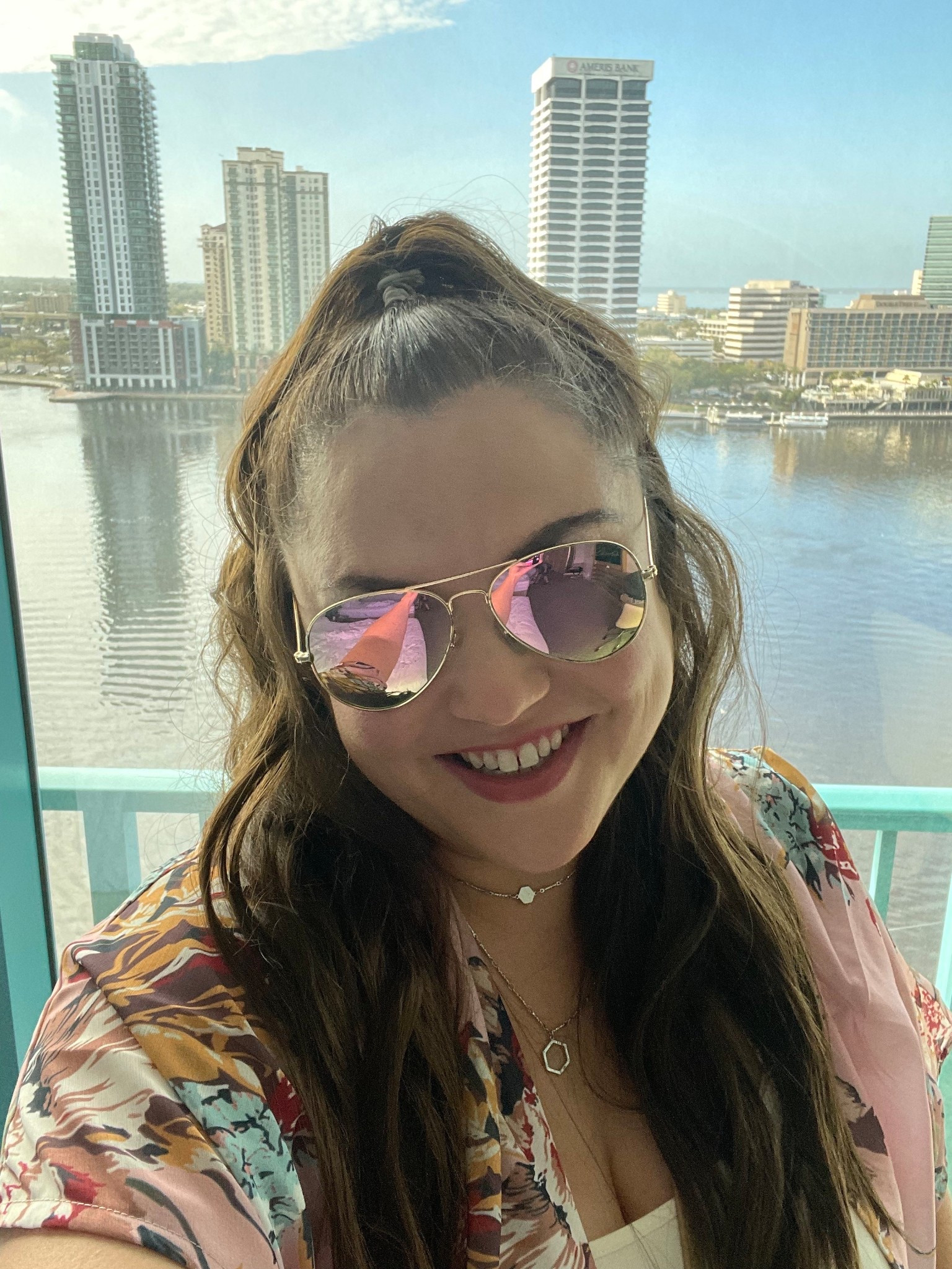 Absolutely loving these cute sunglasses 